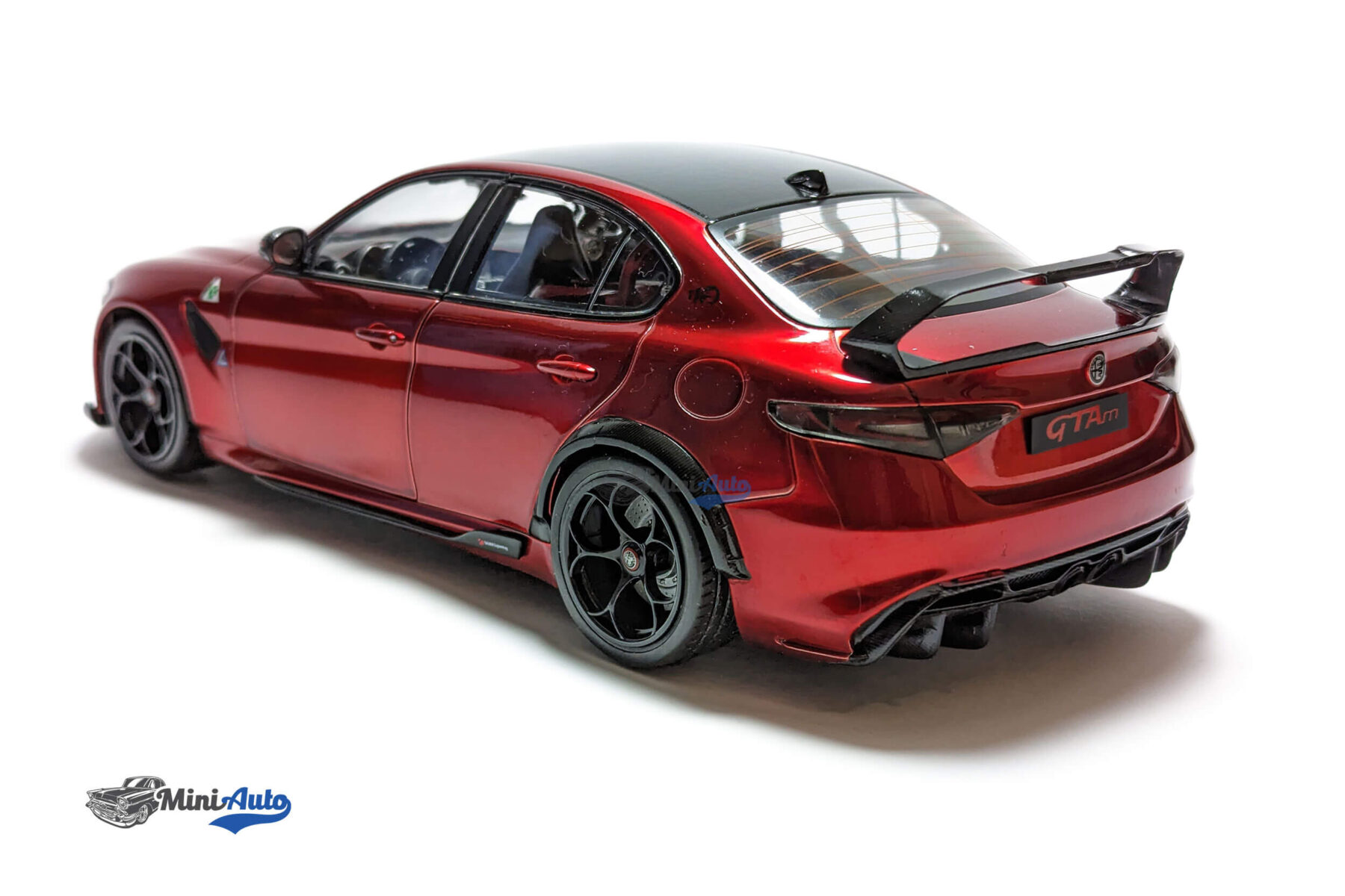 Alfa Romeo Giulia GTA M - 2021 - Red - Image 8