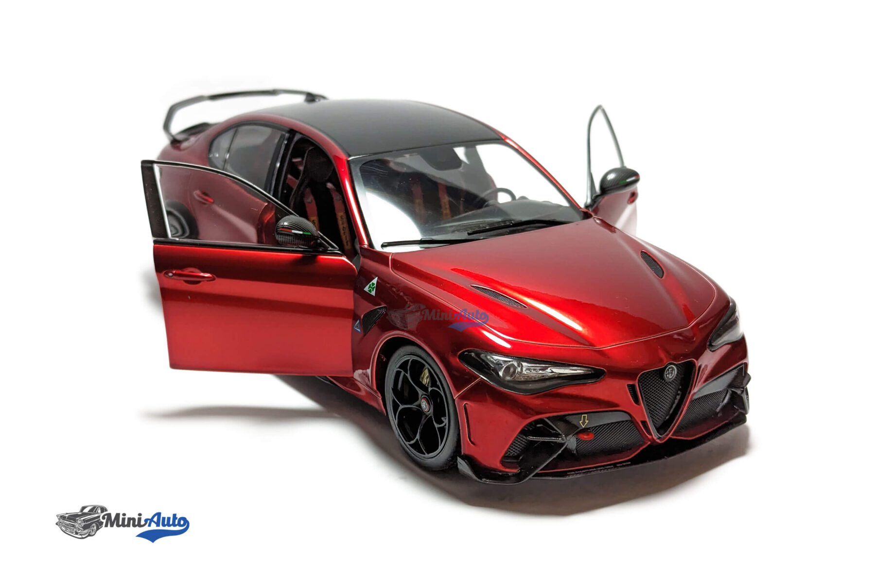 Alfa Romeo Giulia GTA M - 2021 - Red - Image 5