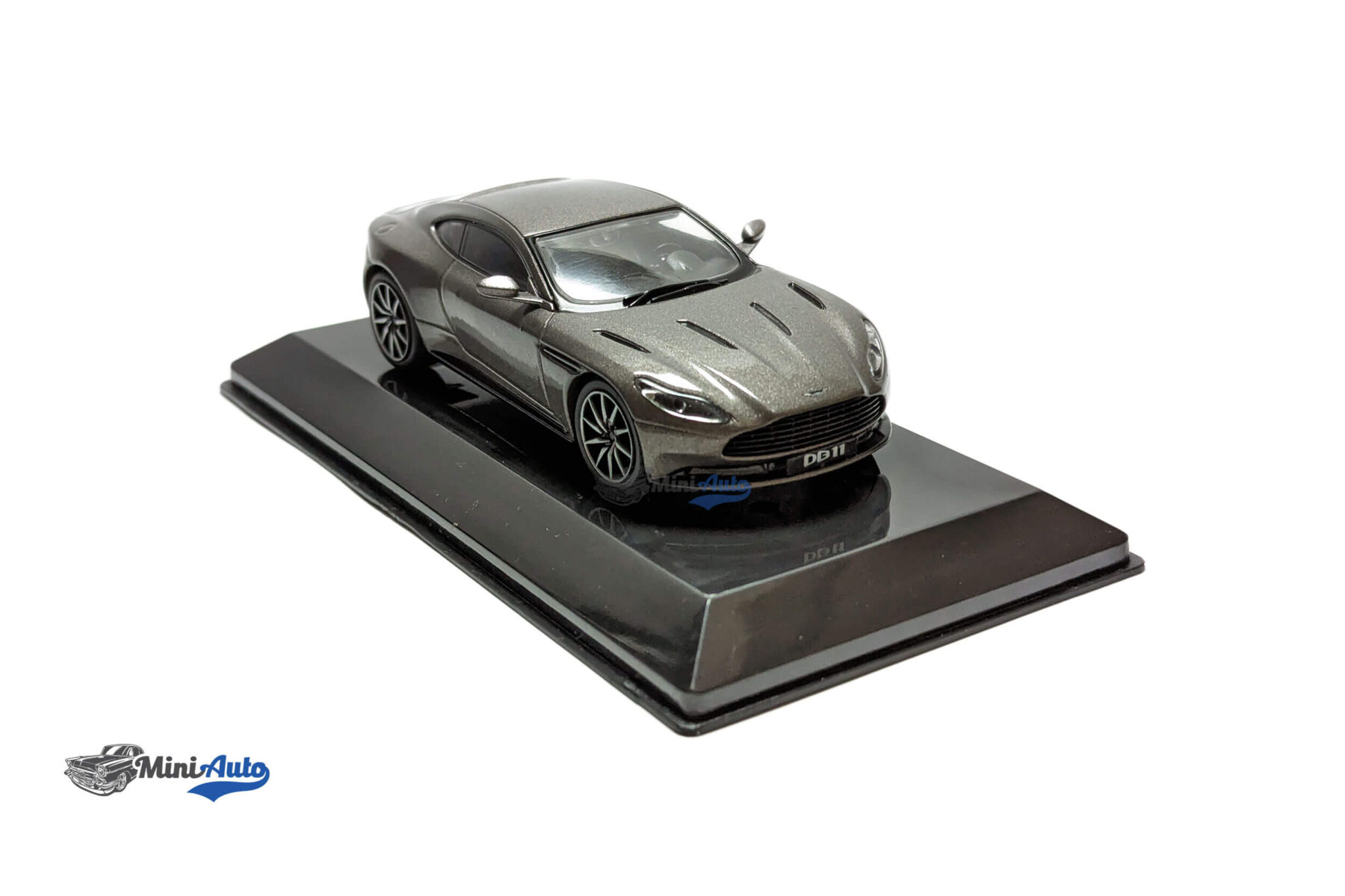 Aston-Martin-DB11-–-2016-–-Grey_2 Aston Martin DB11 - 2016 - Grey - Image 4