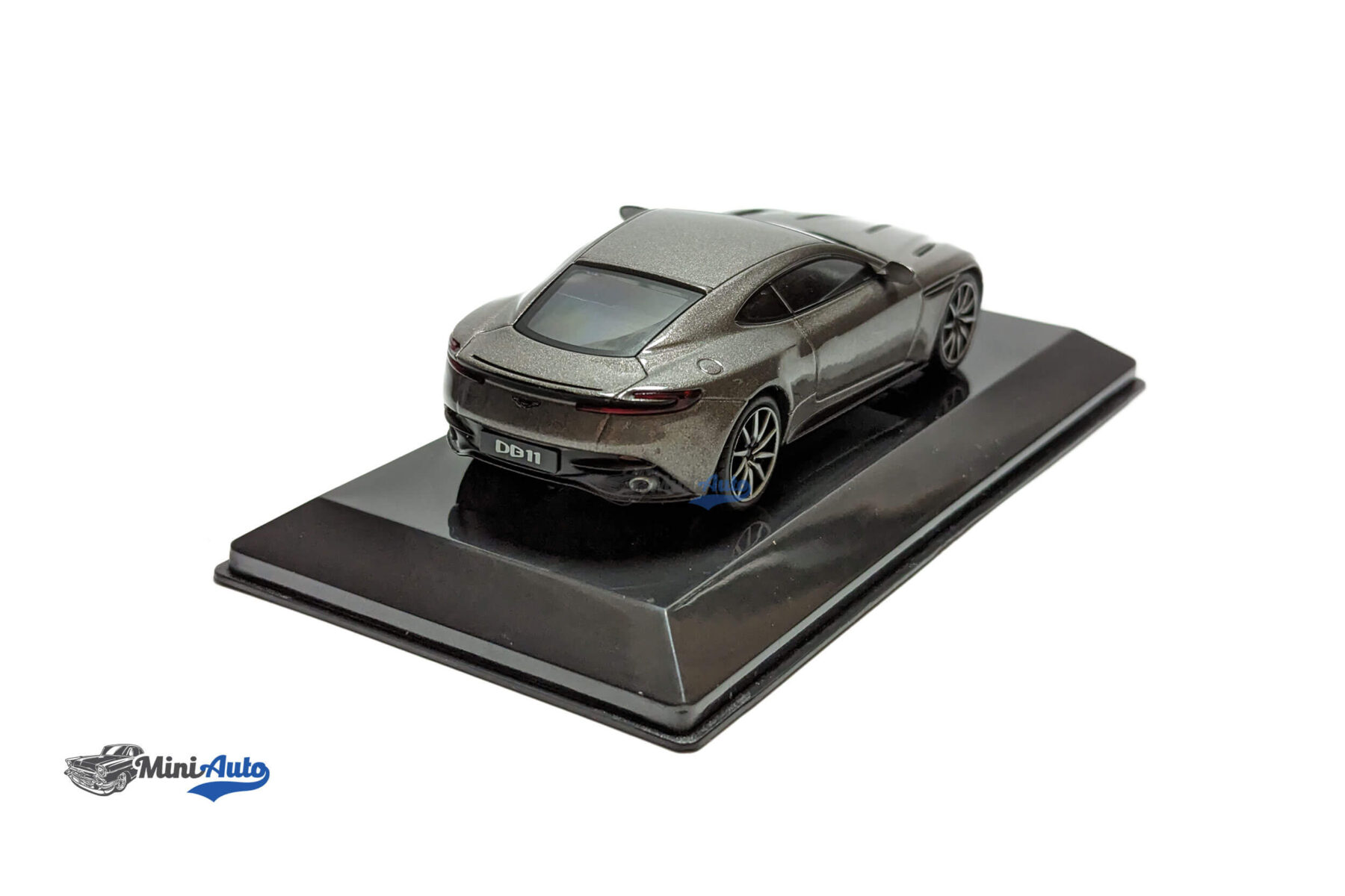 Aston-Martin-DB11-–-2016-–-Grey_6 Aston Martin DB11 - 2016 - Grey - Image 7