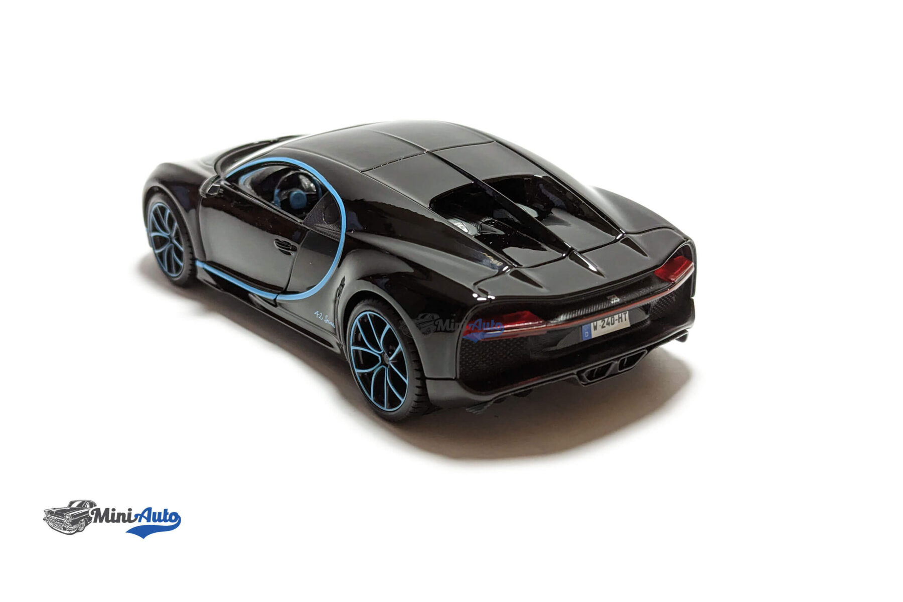 Bugatti Chiron World Record Car #42 J.-P. Montoya - Black - Image 3