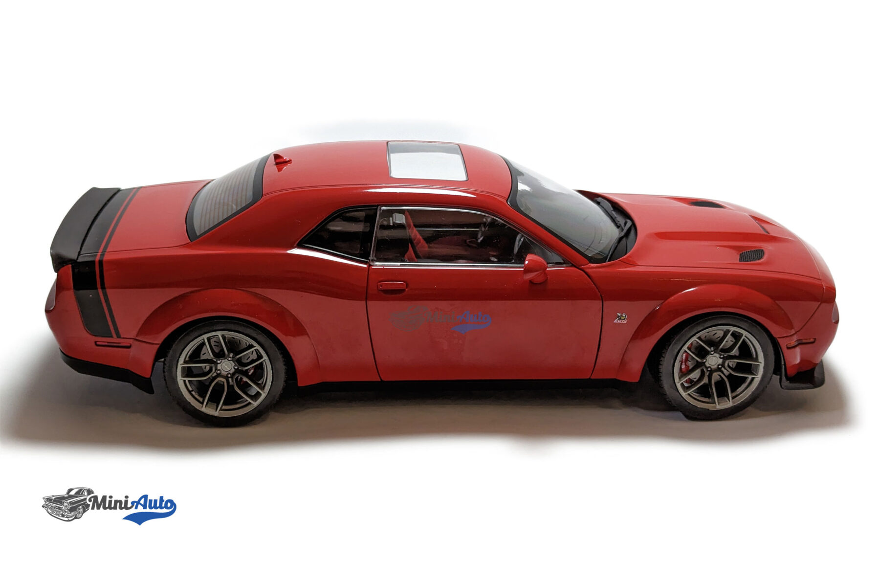 Dodge-Challenger-R-T-Scat-Pack-Widebody---2020---Red_06 Dodge Challenger R/T Scat Pack Widebody - 2020 - Red - Image 8