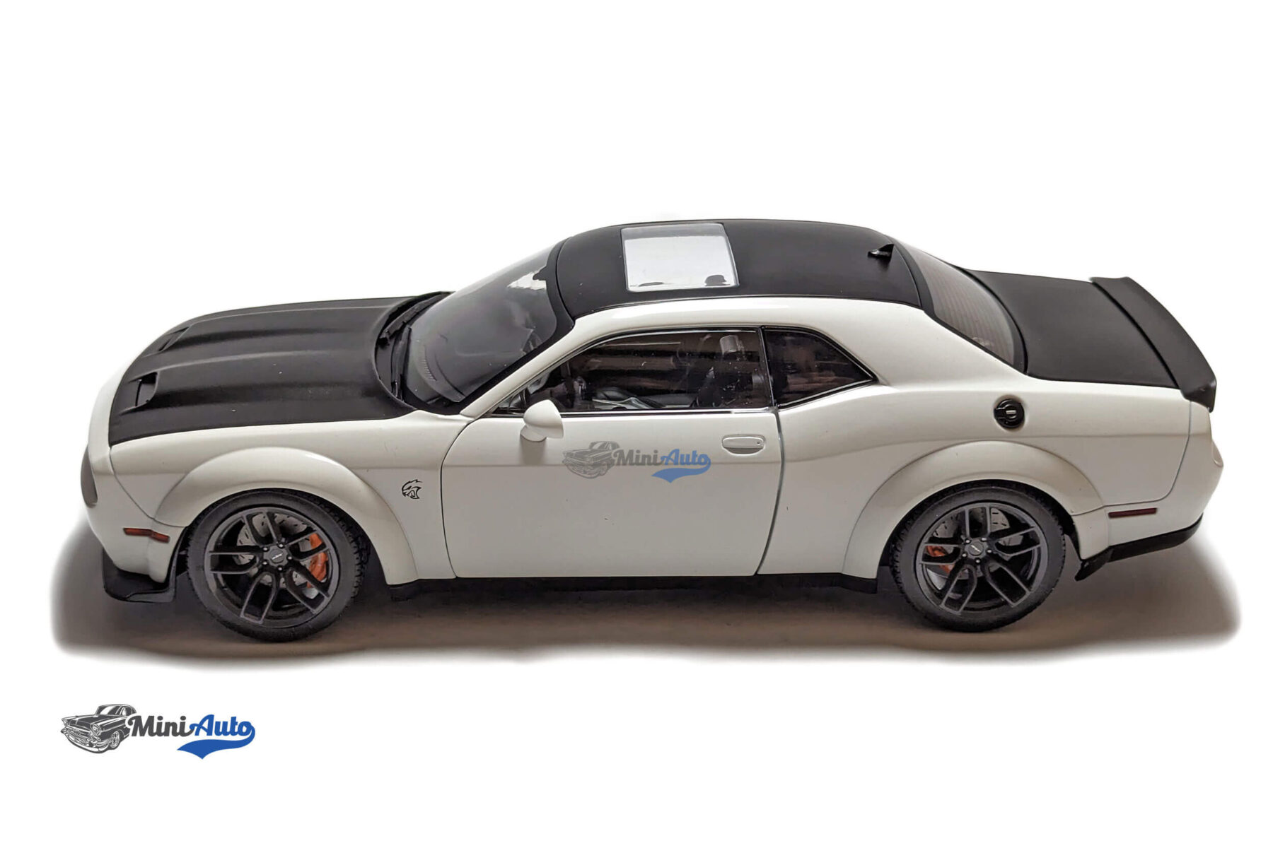 Dodge Challenger SRT Hellcat Redeye Widebody - 2020 - White/Black - Image 11