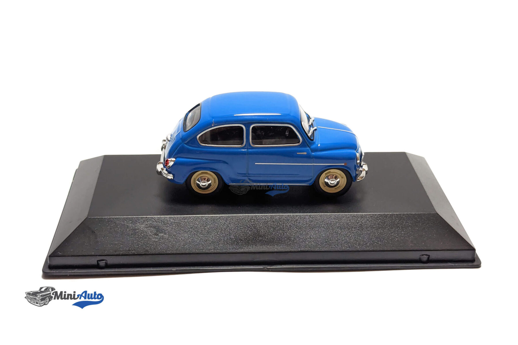 Fiat 600D - 1962 - Blue - Image 4