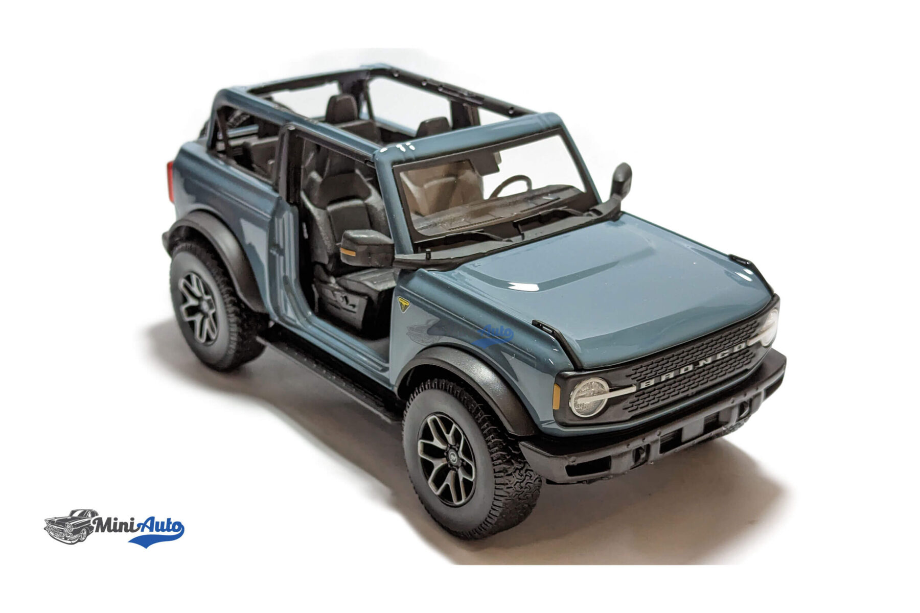 Ford Bronco - 2021 - Dark Blue - Image 11