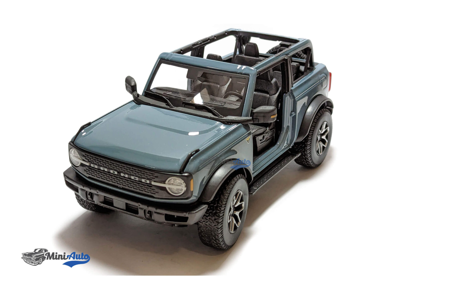 Ford Bronco - 2021 - Dark Blue - Image 12