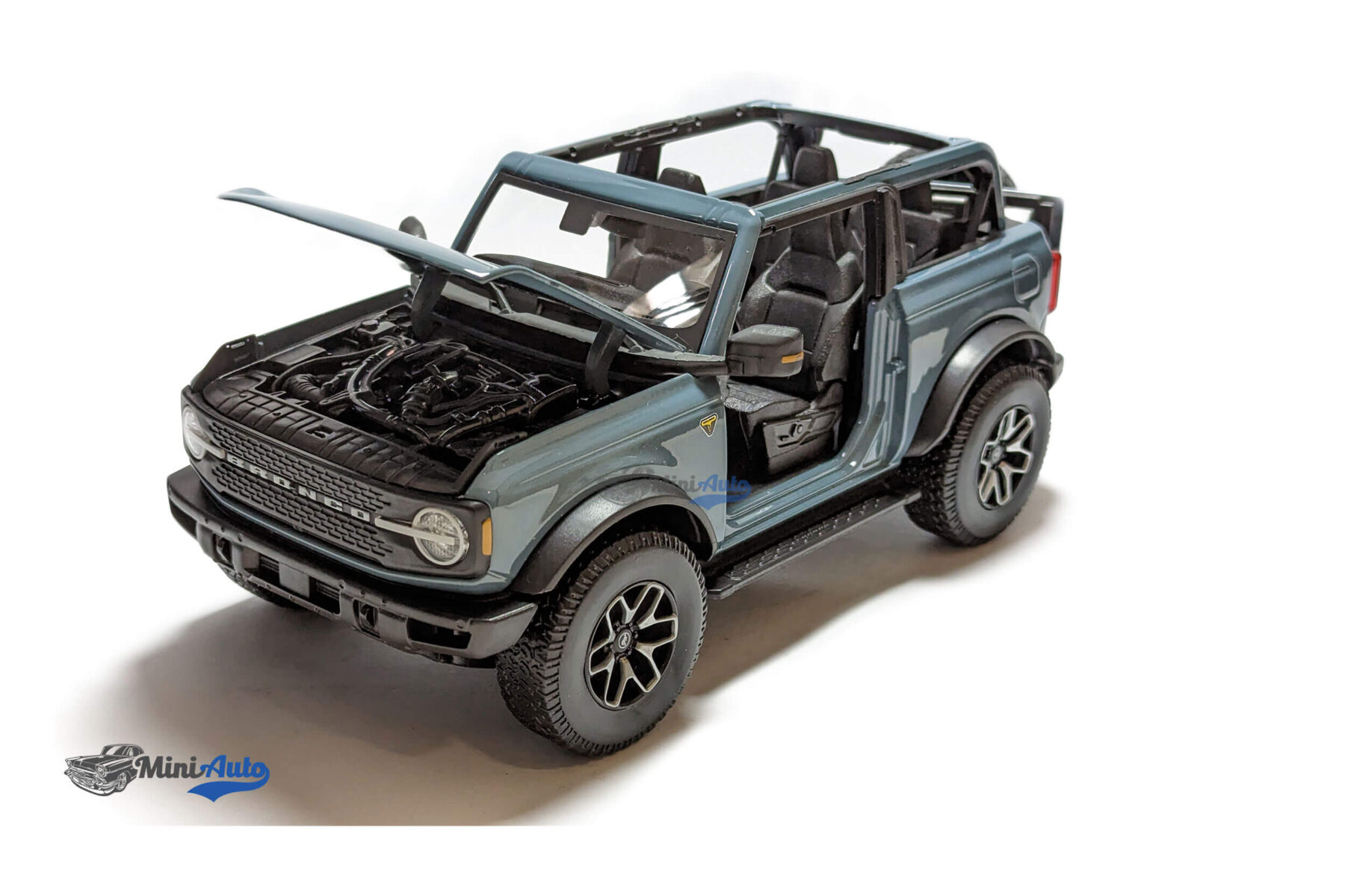 Ford Bronco - 2021 - Dark Blue - Image 2