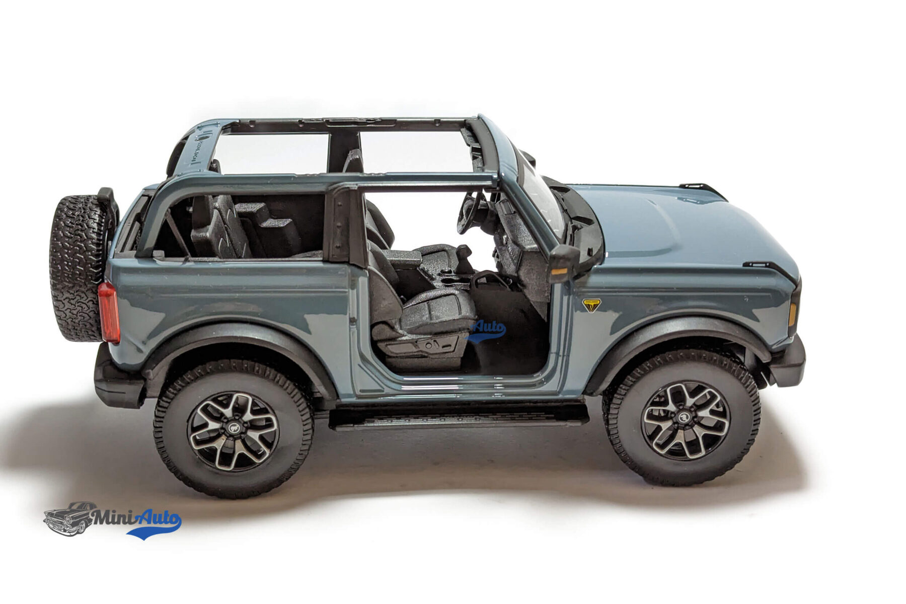 Ford Bronco - 2021 - Dark Blue - Image 7
