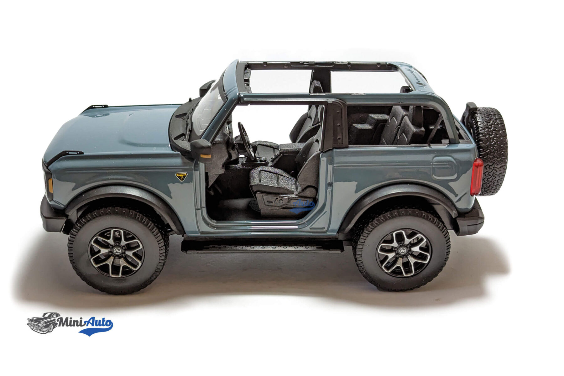 Ford Bronco - 2021 - Dark Blue - Image 8