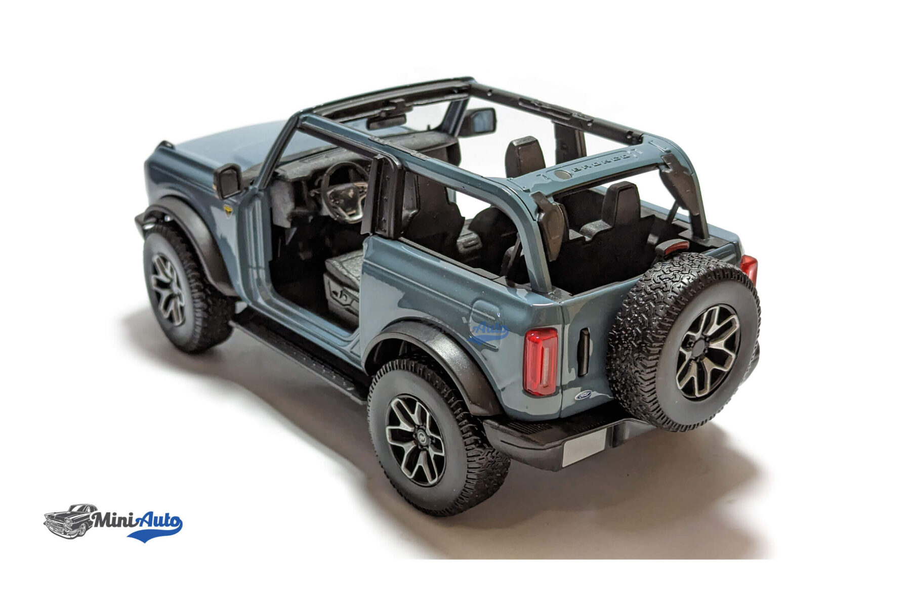 Ford Bronco - 2021 - Dark Blue - Image 9