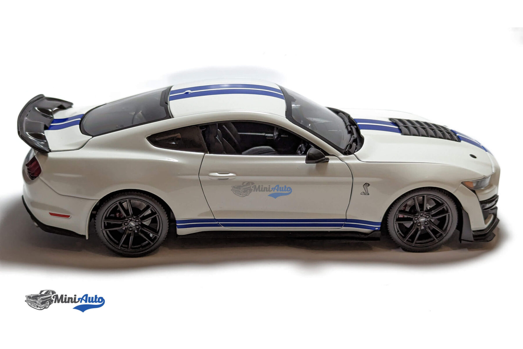 Ford Shelby Mustang GT500 - 2020 - White/Blue - Image 7