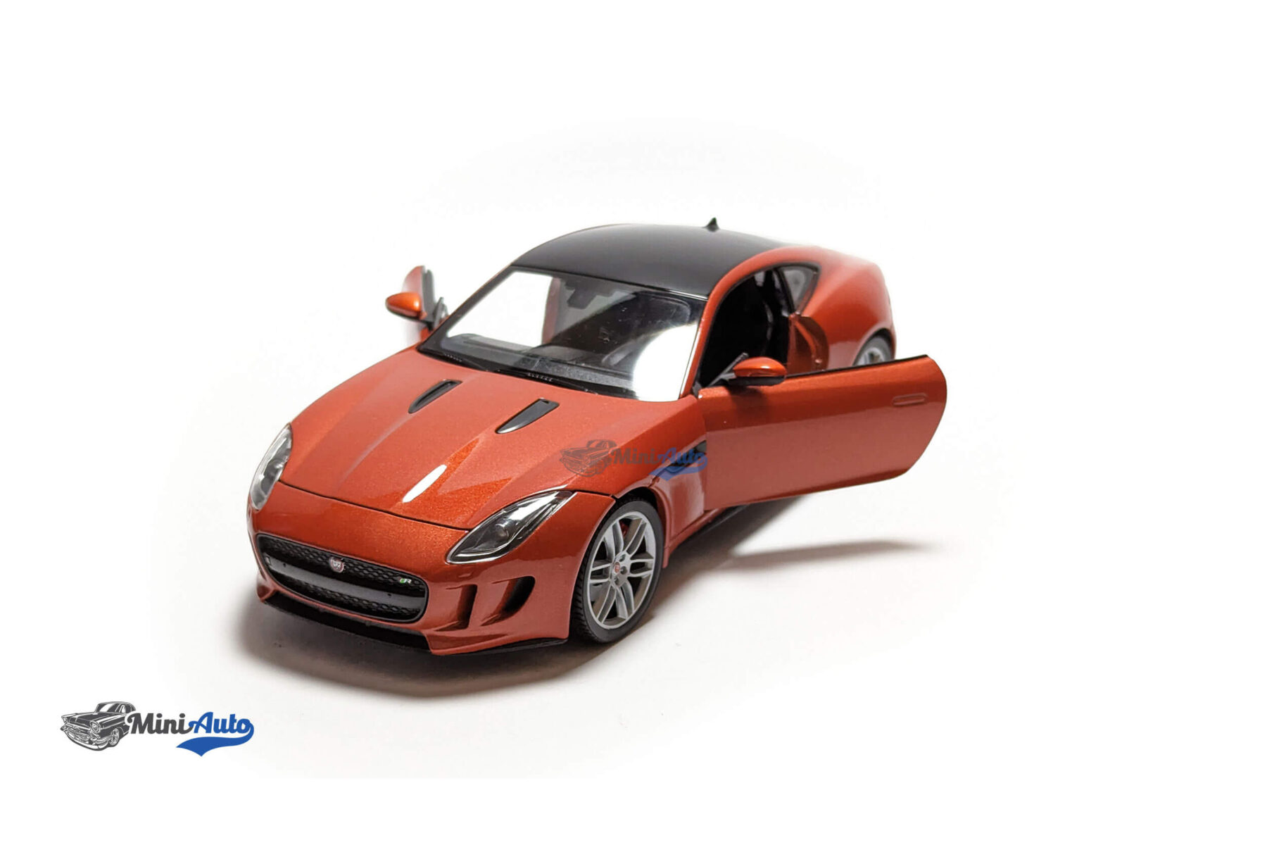 Jaguar F-Type Coupe - 2014 - Brown - Image 2