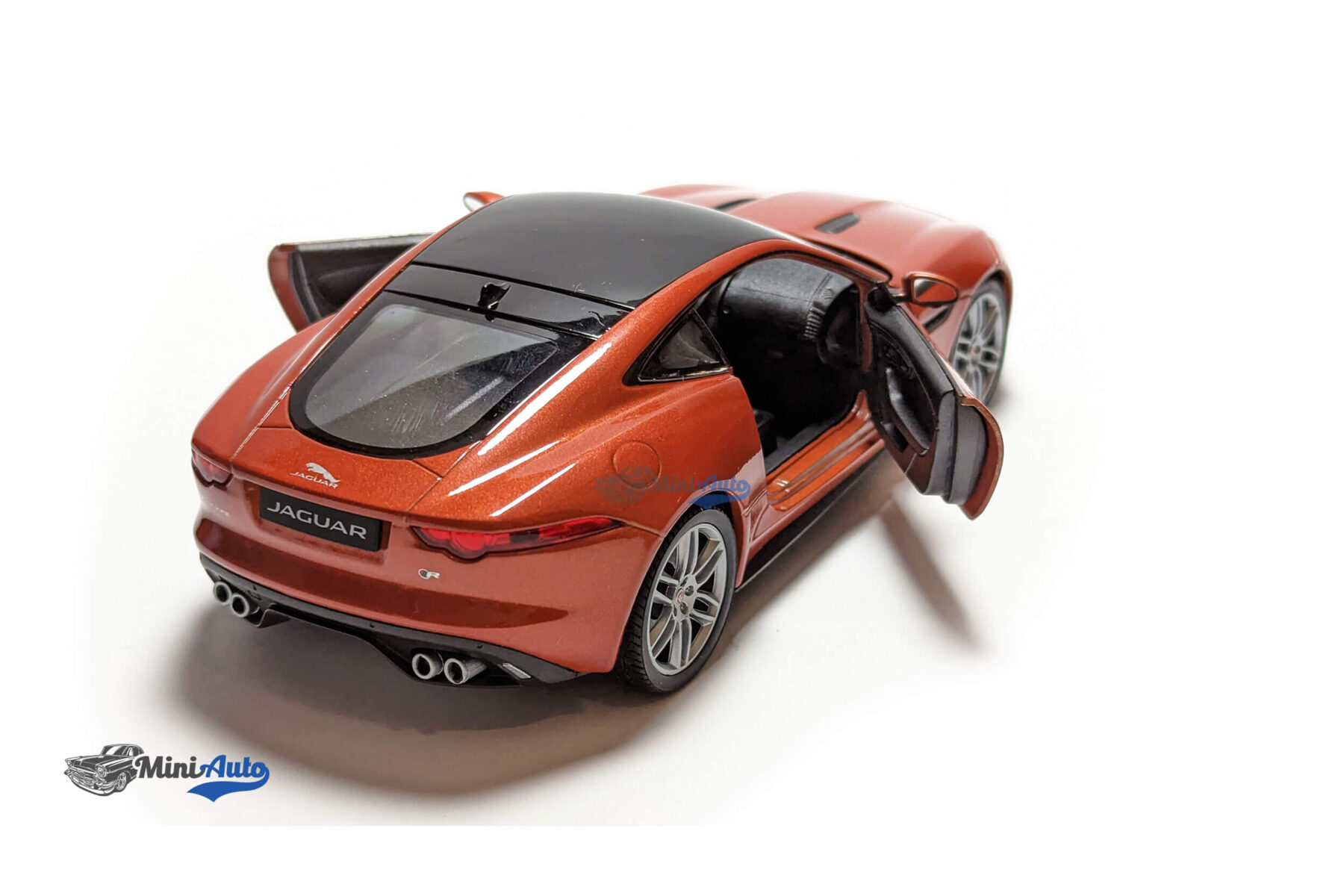 Jaguar F-Type Coupe - 2014 - Brown - Image 4