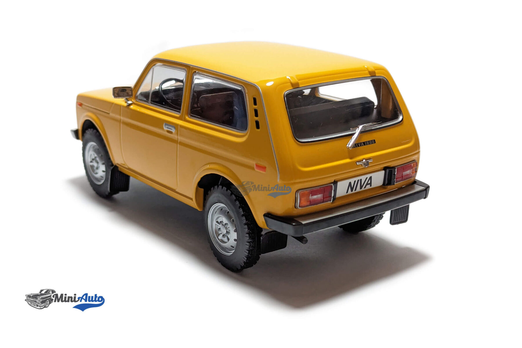 Lada Niva - 1976 - Yellow - Image 7
