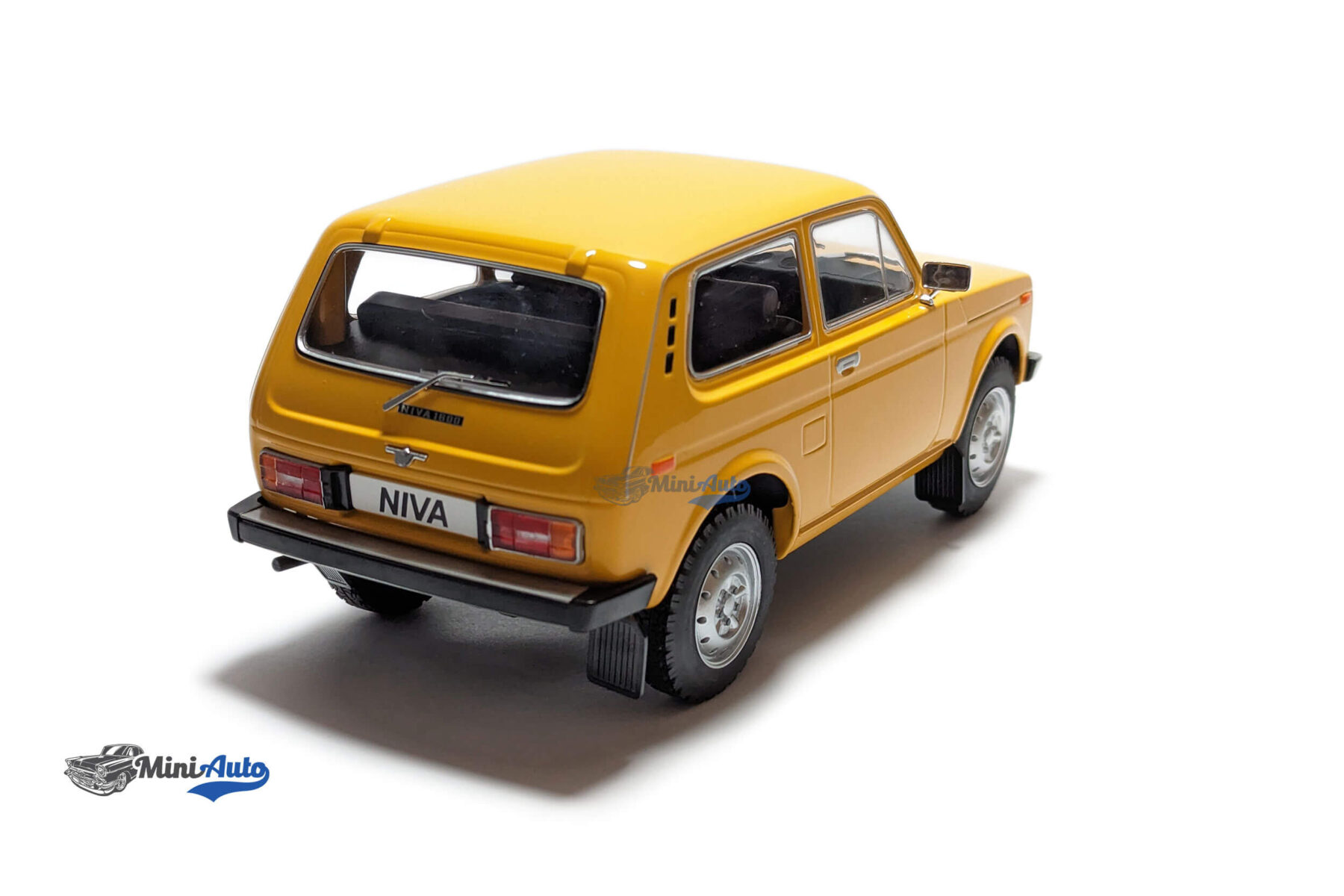 Lada Niva - 1976 - Yellow - Image 6