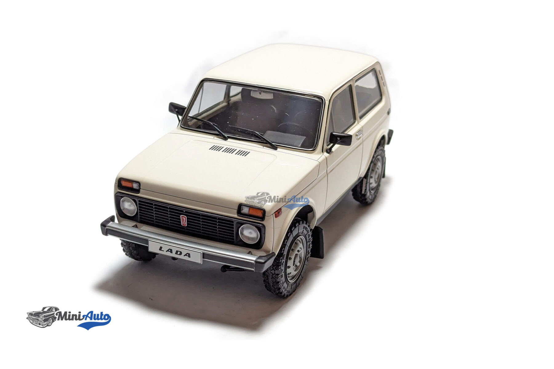Lada Niva - 1980 - White - Image 11