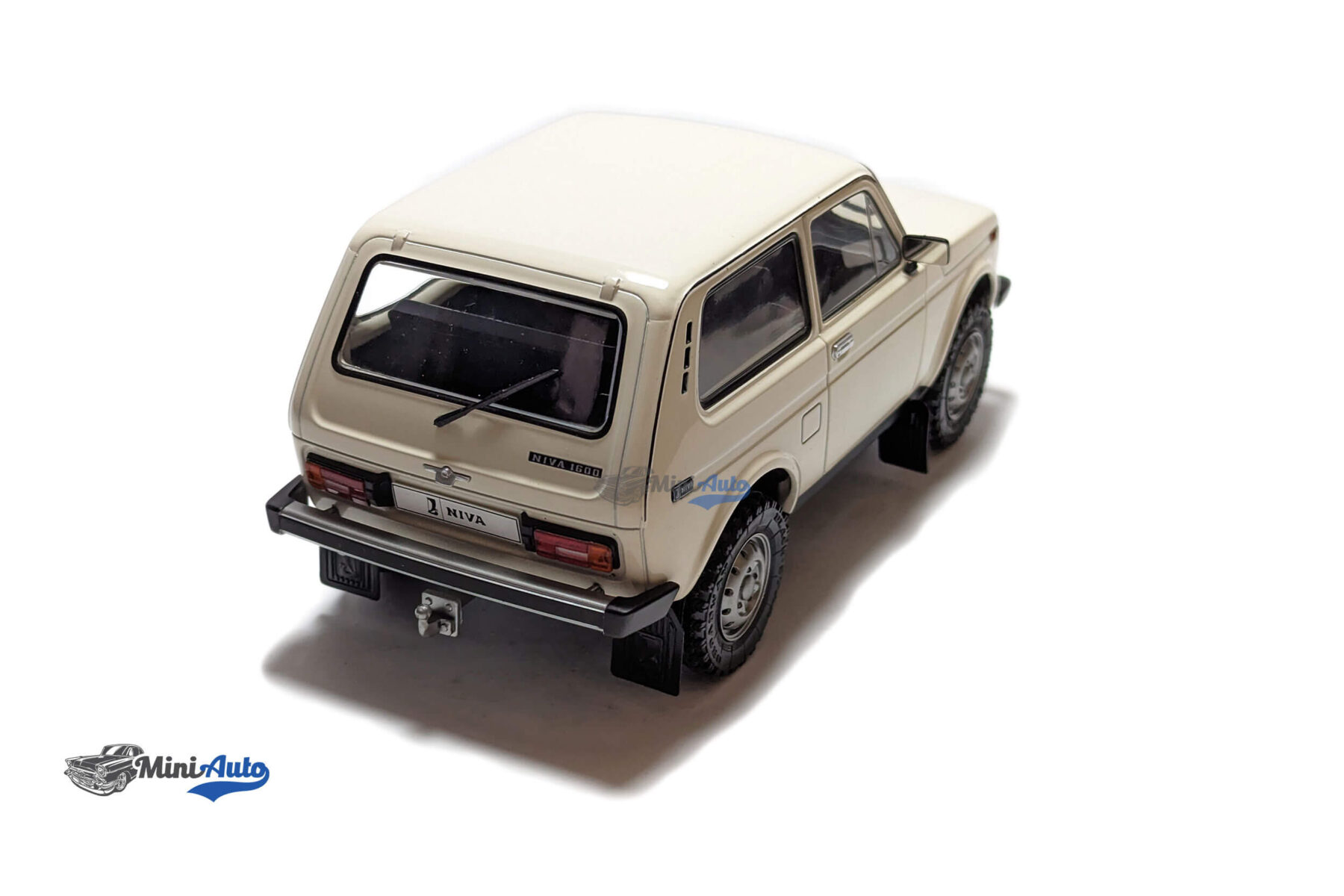Lada Niva - 1980 - White - Image 6