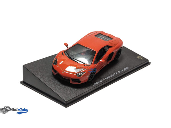 Lamborghini Aventador LP 700-4 - 2010 - Orange