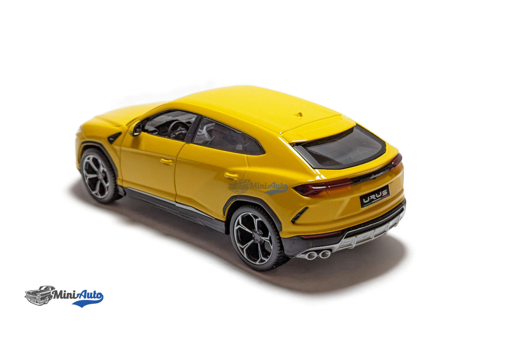 Lamborghini Urus - 2018 - Yellow - Image 5