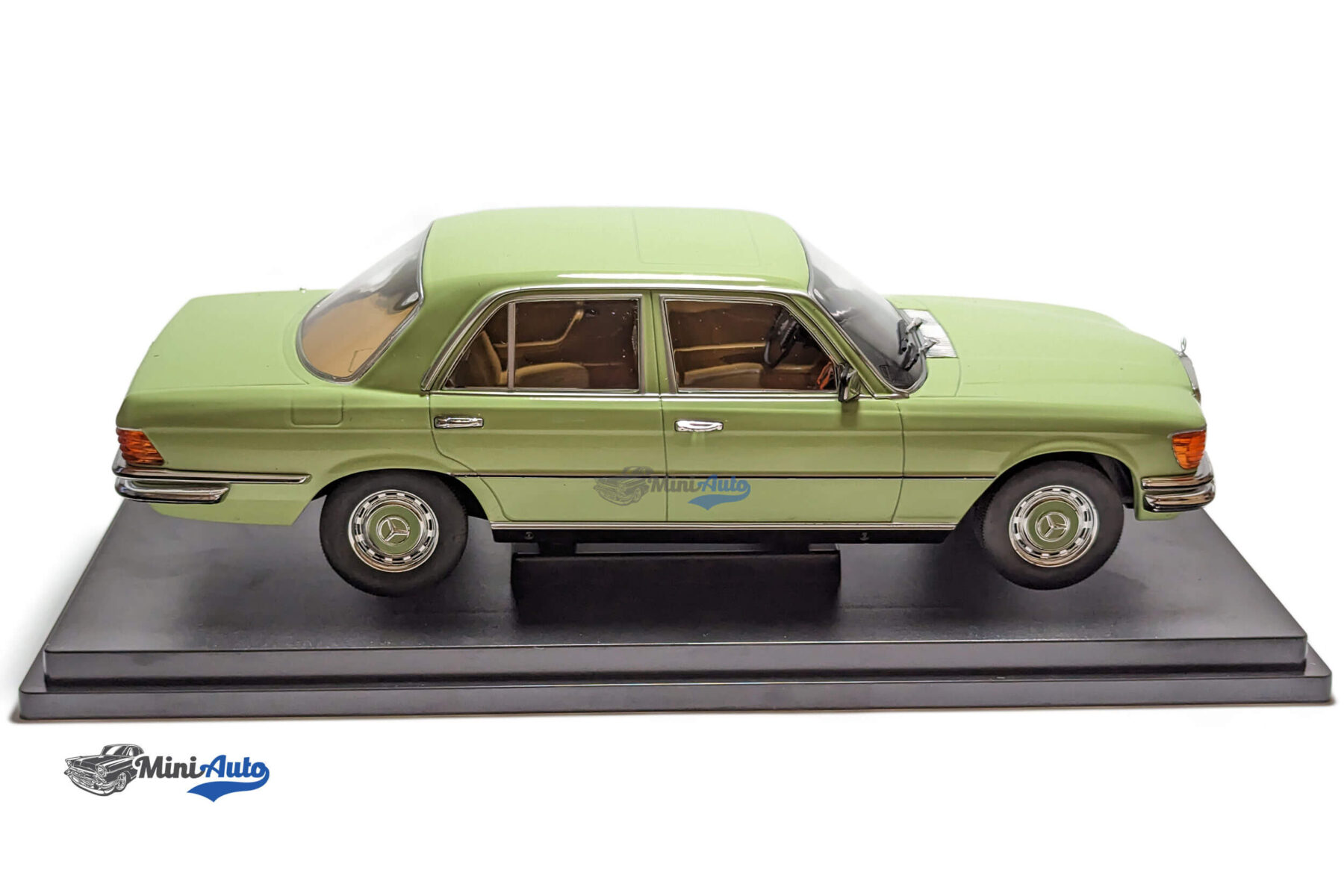 Mercedes-Benz 280 S (W116) - 1965 - Light Green - Image 8