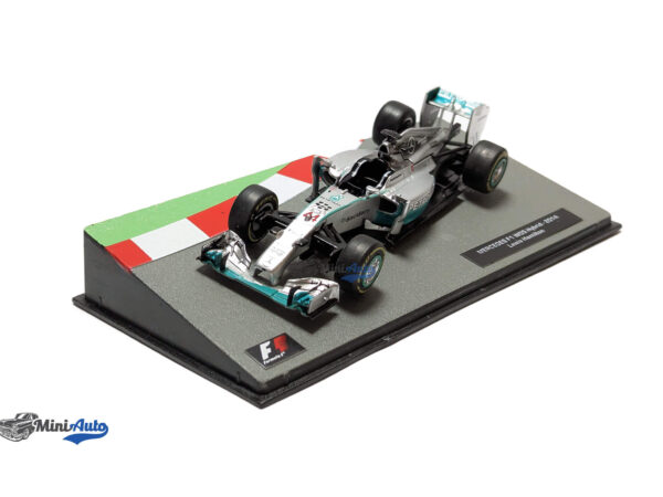 Mercedes-Benz AMG F1 W05 Hybrid Lewis Hamilton No.44 - 2014 - Silver