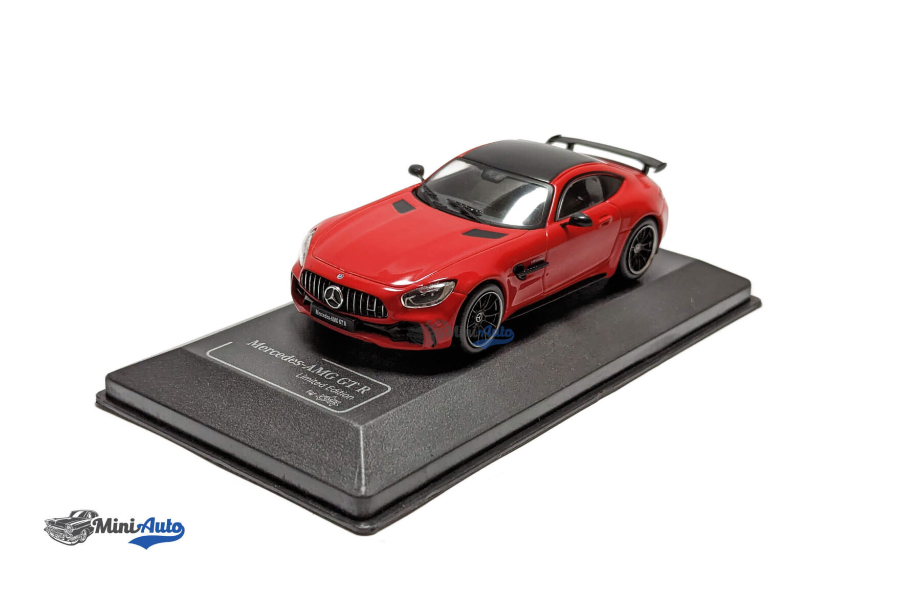 Mercedes-Benz AMG GT R Coupe Plain Body - 2018 - Red - Image 3
