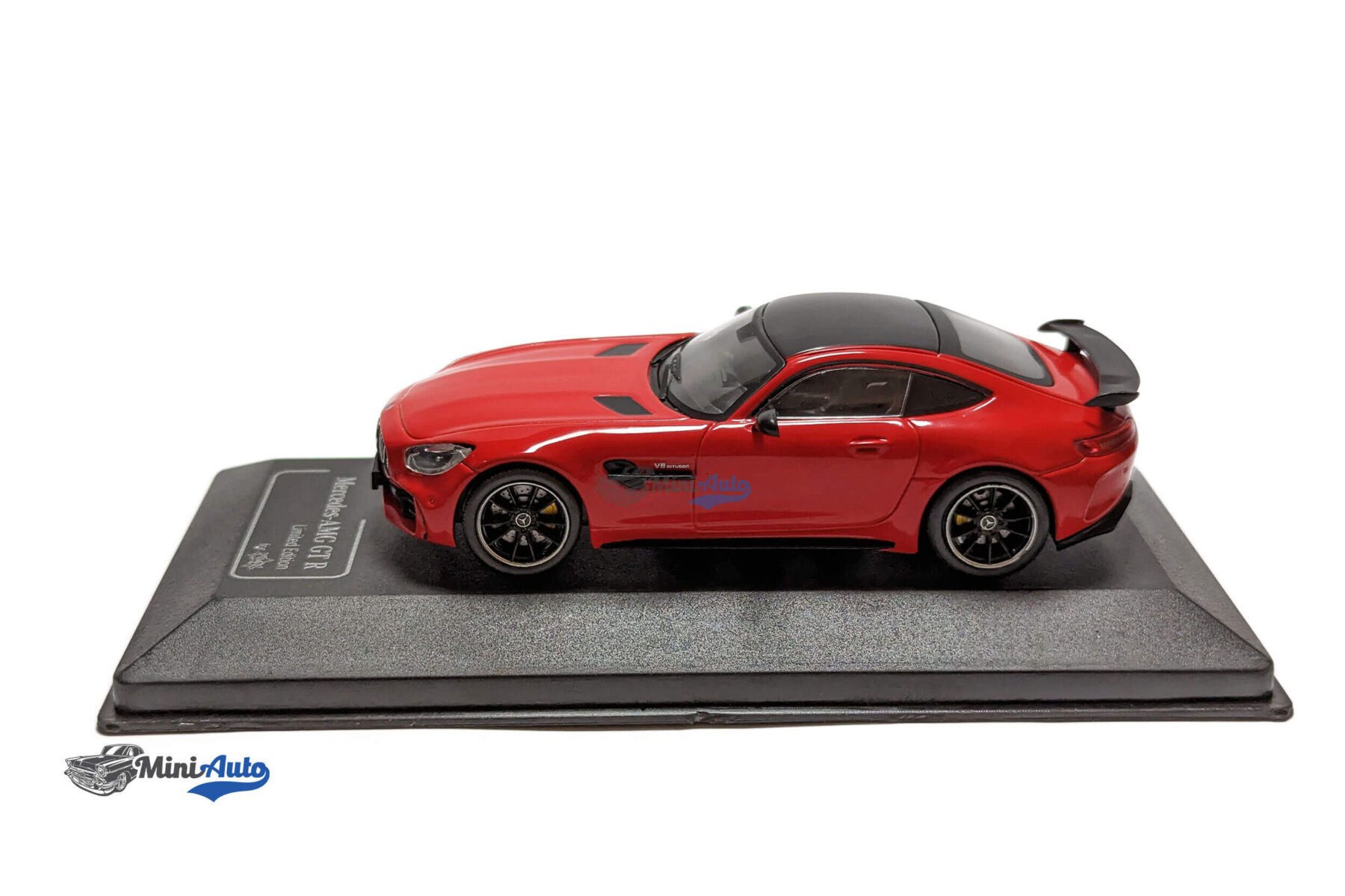 Mercedes-Benz AMG GT R Coupe Plain Body - 2018 - Red - Image 5