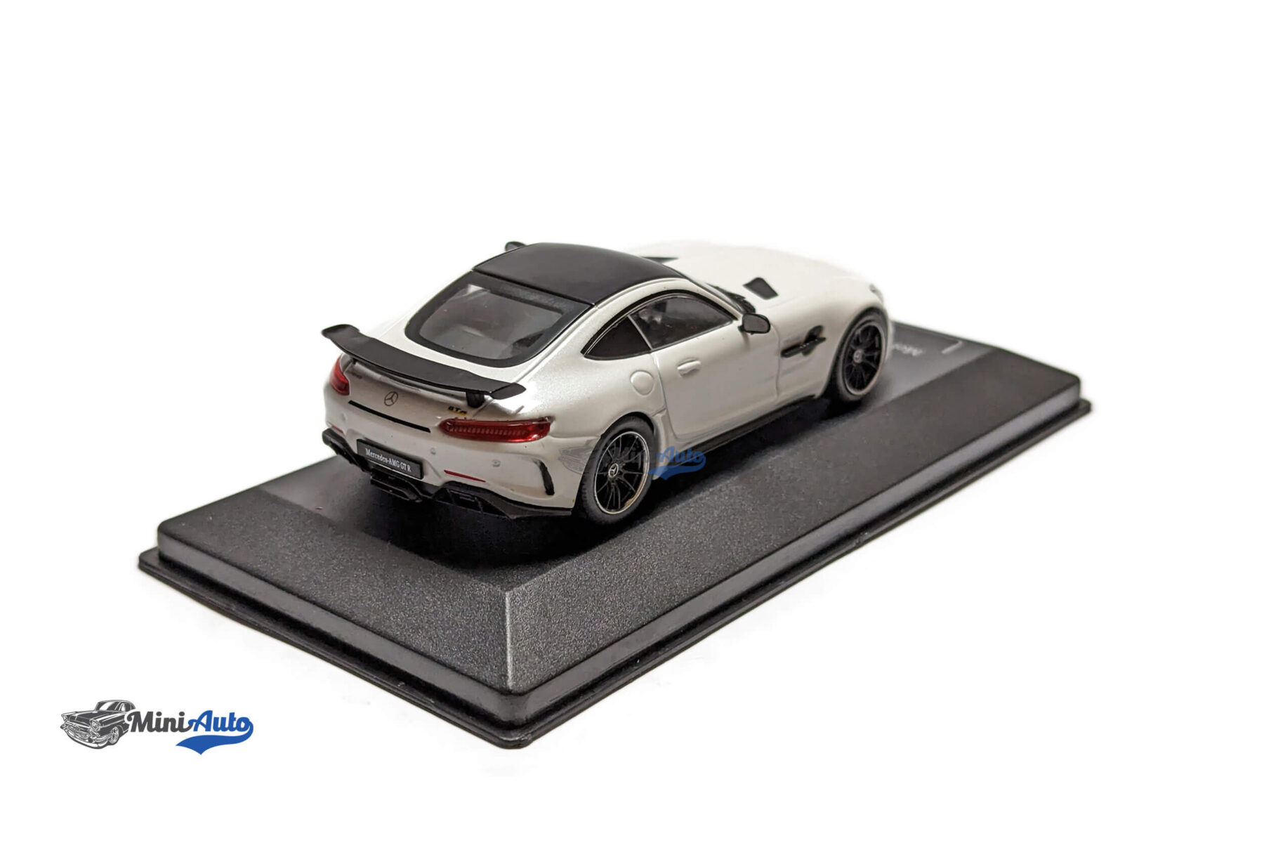 Mercedes-Benz AMG GT R Coupe Plain Body - 2018 - White - Image 7