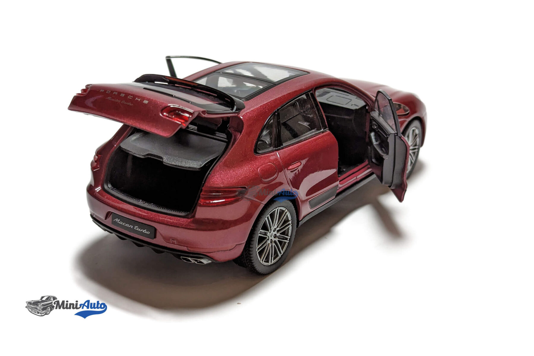 Porsche Macan Turbo - 2016 - Red - Image 4