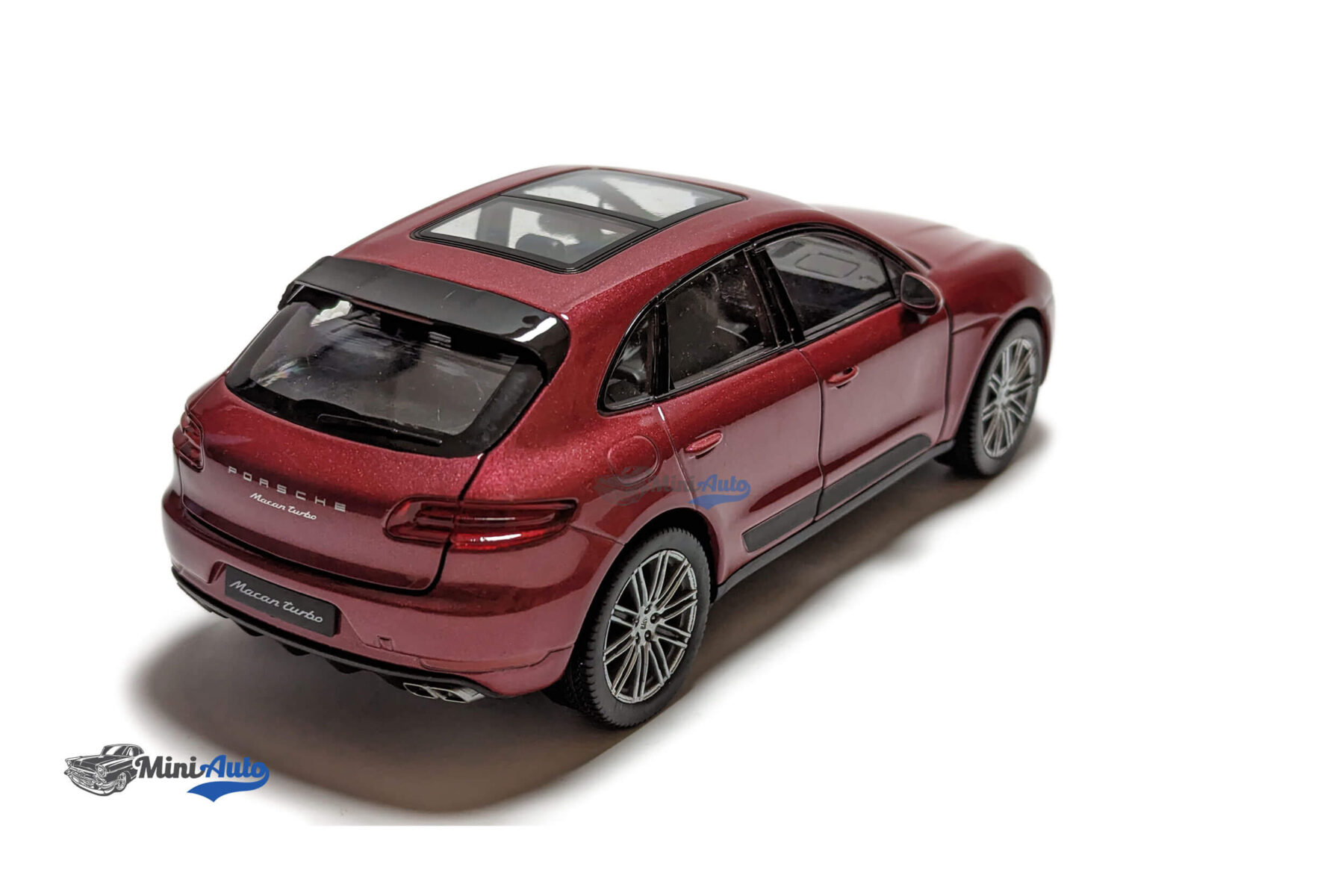 Porsche Macan Turbo - 2016 - Red - Image 10
