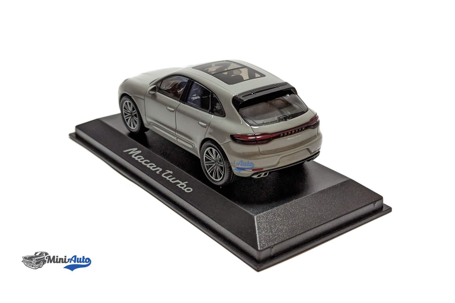 Porsche Macan Turbo Special Edition 2019 - Light Grey - Image 5