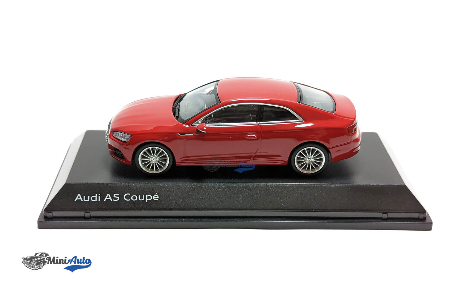 Audi A5 Coupe - 2015 - Red - Image 2