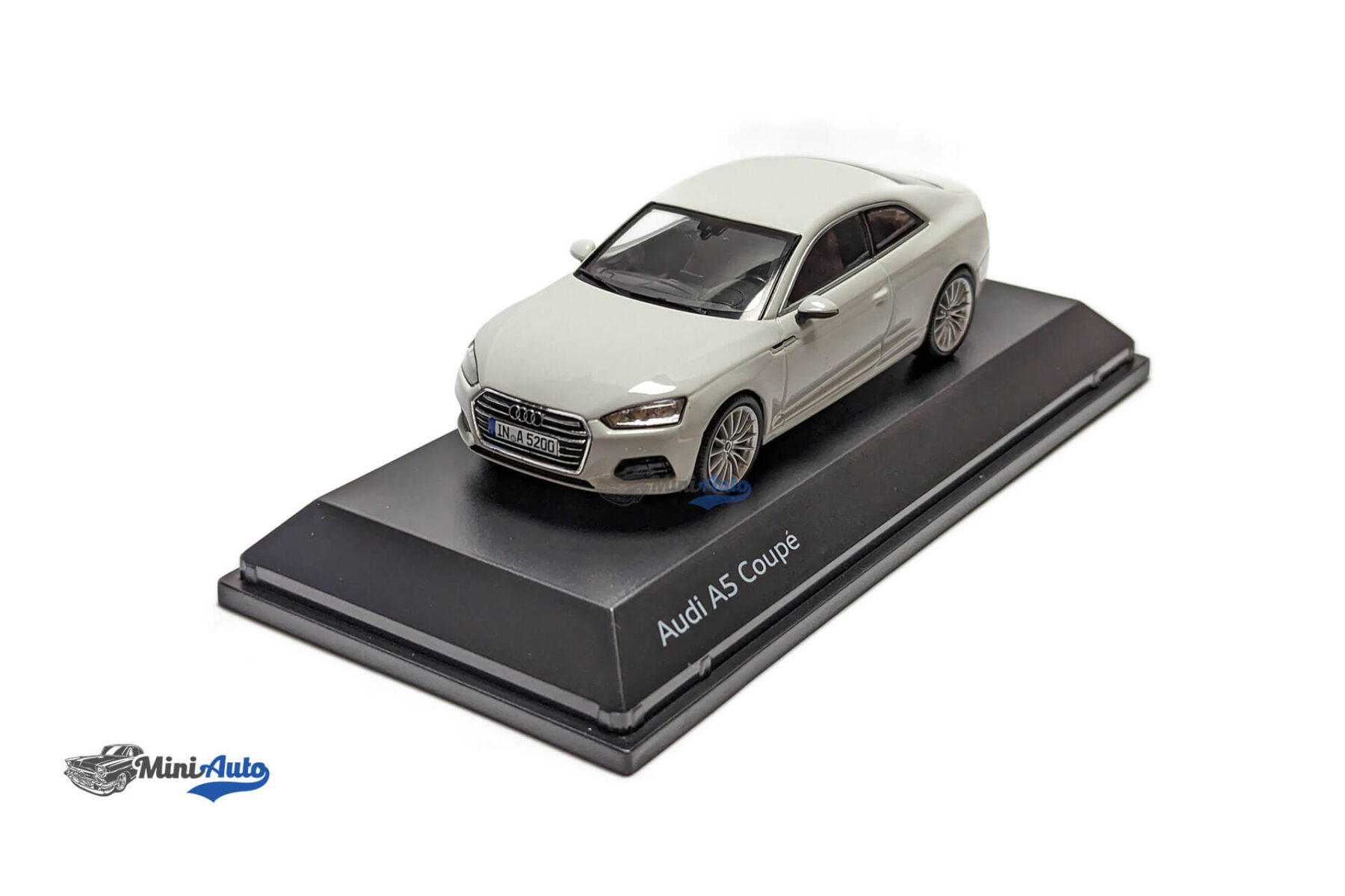 Audi A5 Coupe - 2015 - White - Image 3