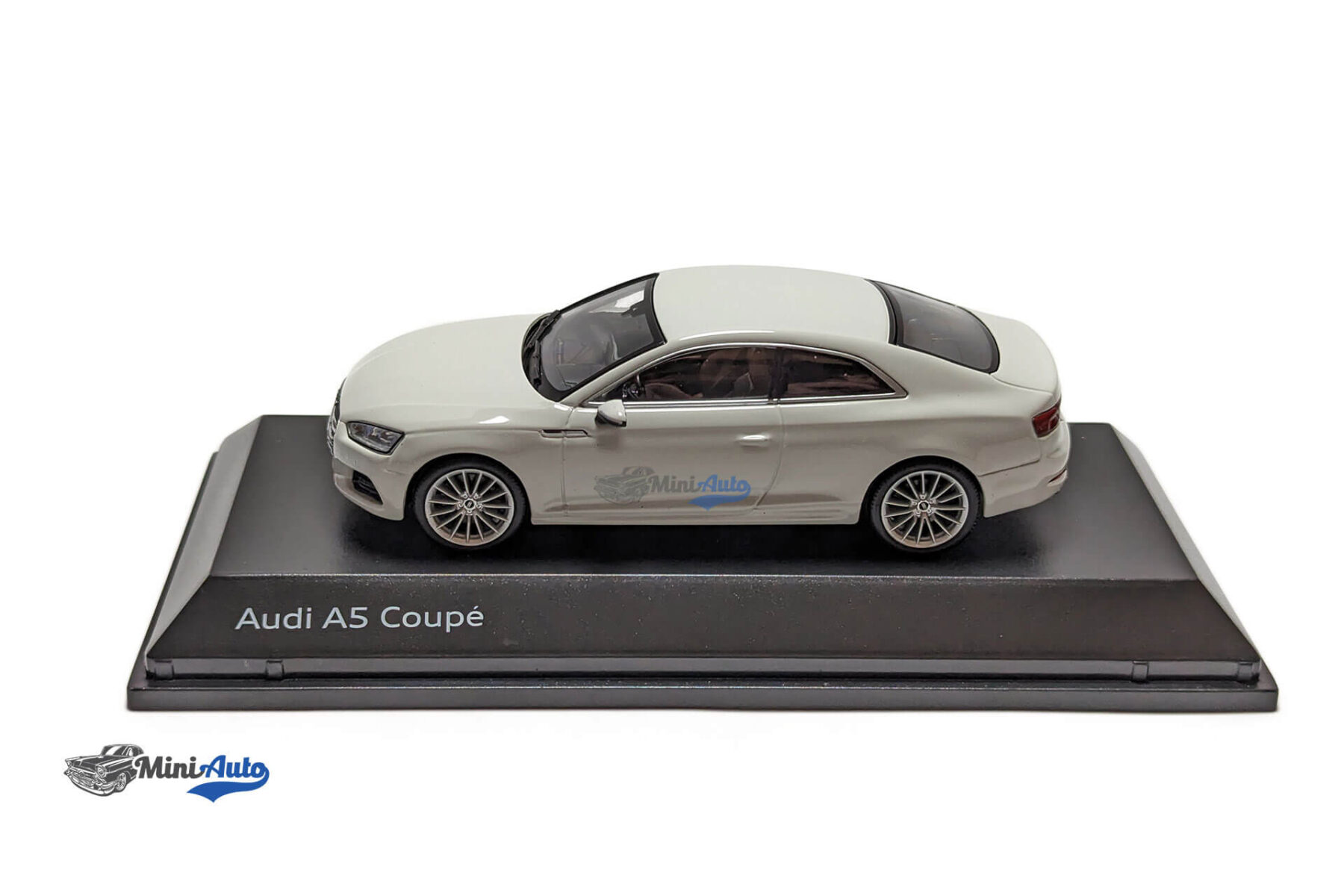 Audi A5 Coupe - 2015 - White - Image 2