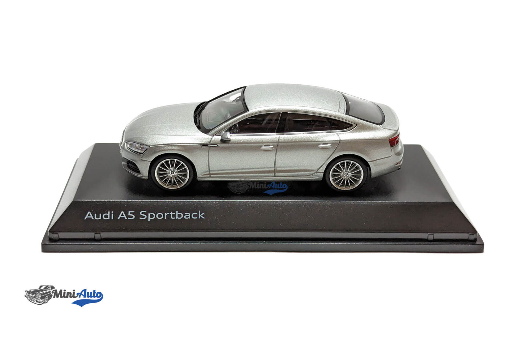 Audi A5 Sportback - 2017 - Silver - Image 2