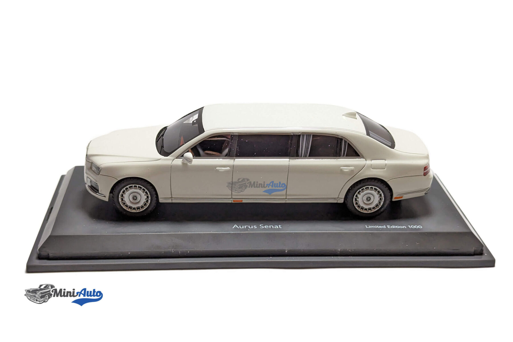 Aurus Senat State Limousine - 2018 - White - Image 6