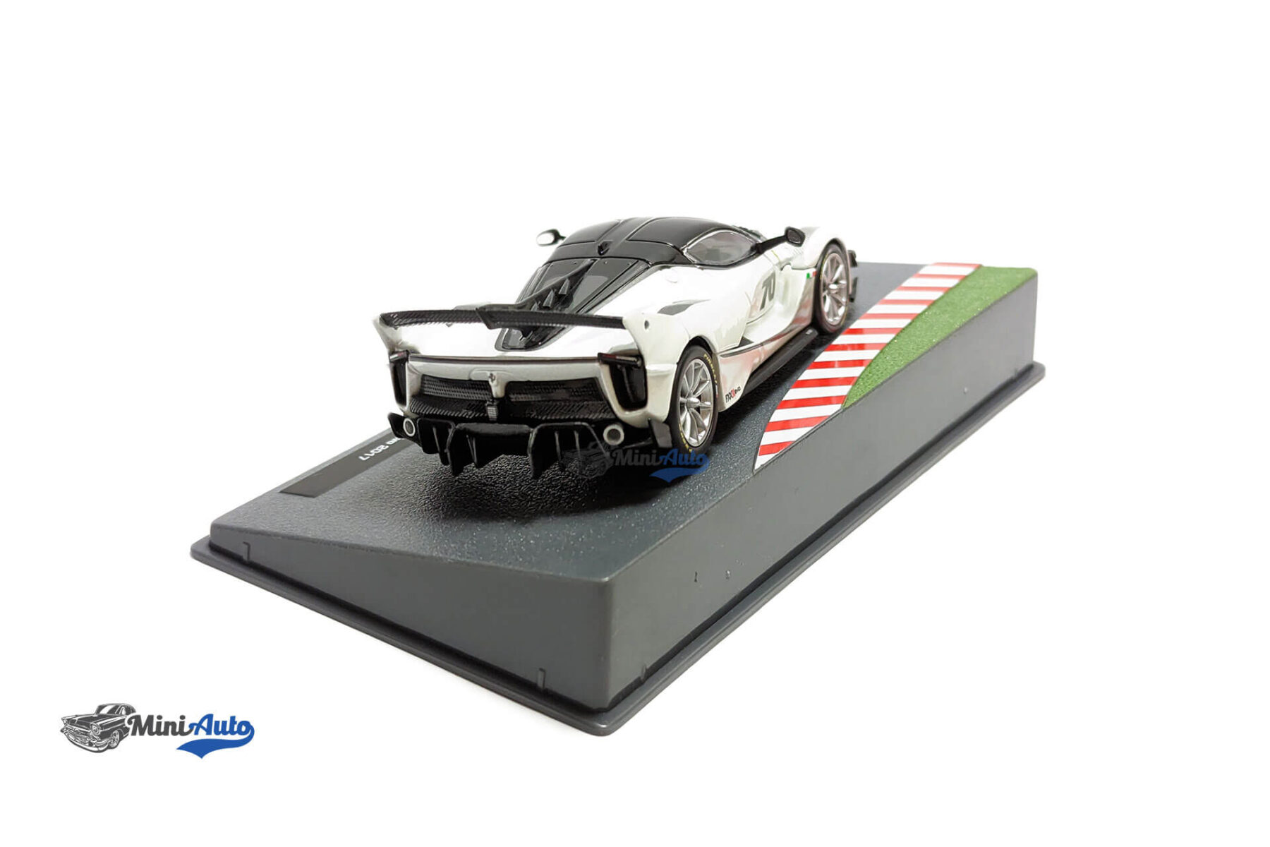 Ferrari FXX-K #70 - 2017 - White/Black - Image 7