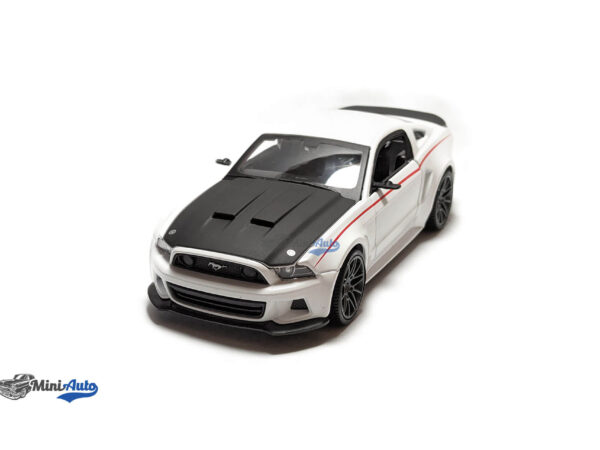 Ford Mustang Street Racer - 2014 - White