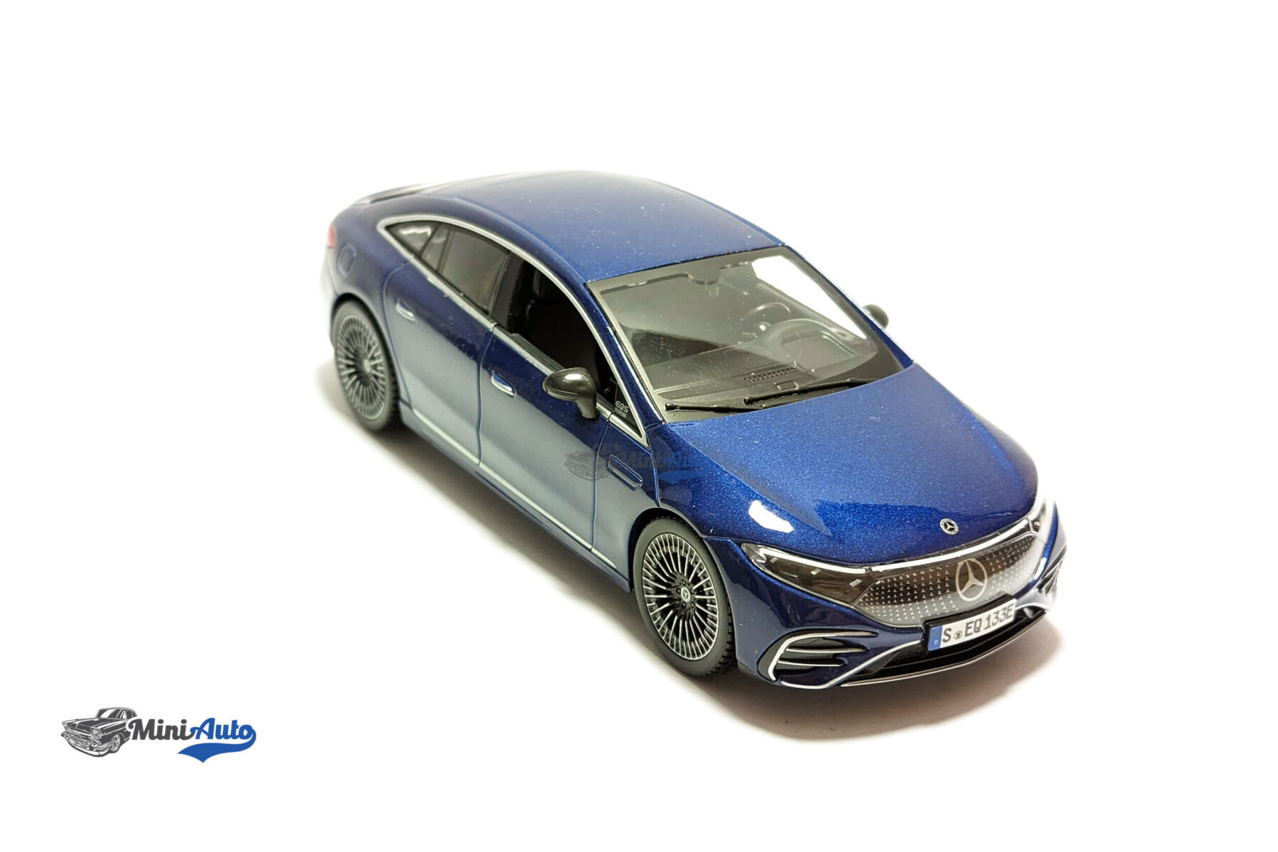 Mercedes-Benz EQS Sedan - 2022 - Blue - Image 7