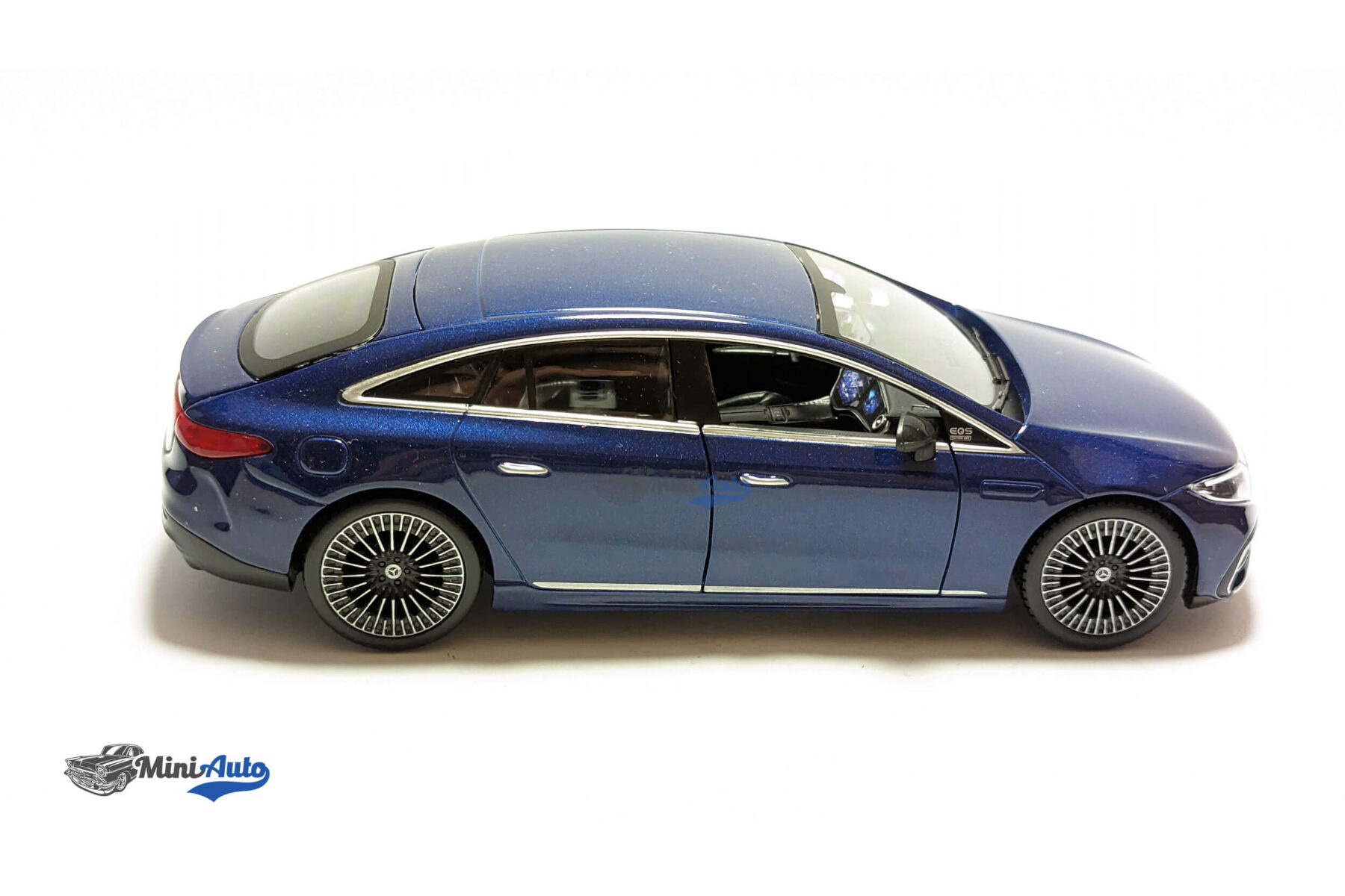 Mercedes-Benz EQS Sedan - 2022 - Blue - Image 8