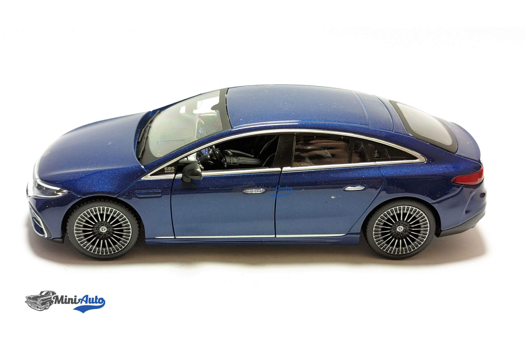 Mercedes-Benz EQS Sedan - 2022 - Blue - Image 9