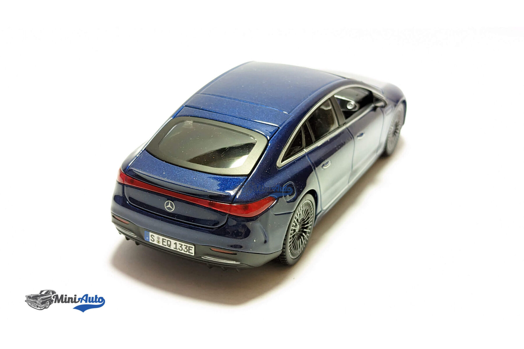 Mercedes-Benz EQS Sedan - 2022 - Blue - Image 11