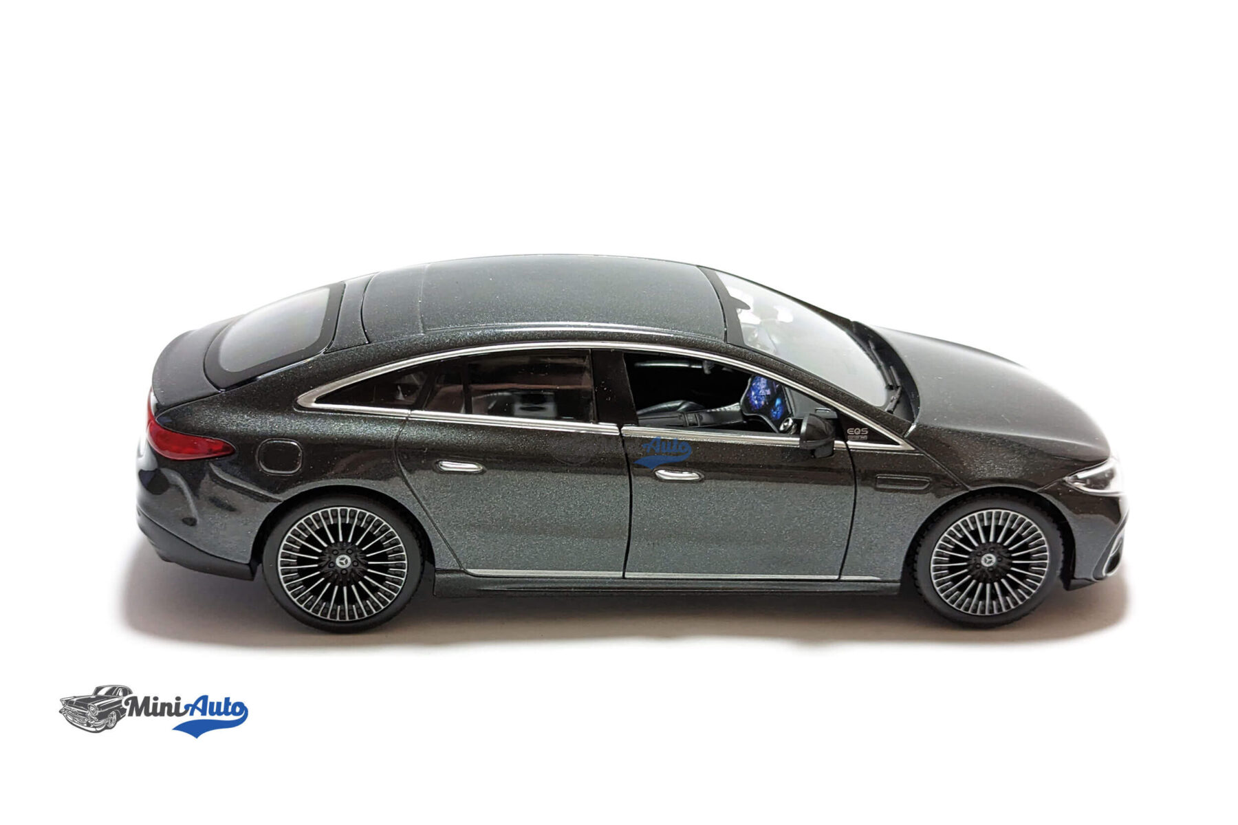 Mercedes-Benz EQS Sedan - 2022 - Grey - Image 9