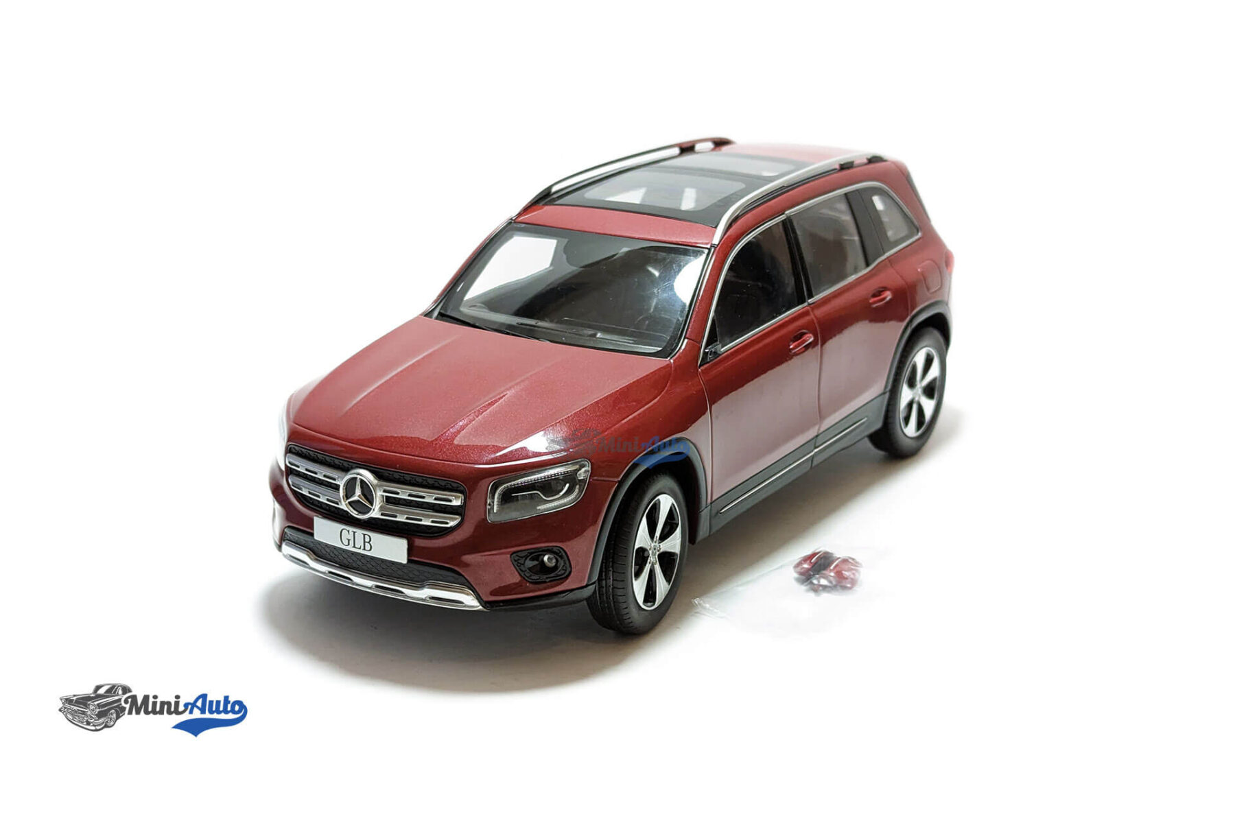 Mercedes-Benz-GLB-(X247)---2019---Red_1 Mercedes-Benz GLB (X247) - 2019 - Red - Image 1