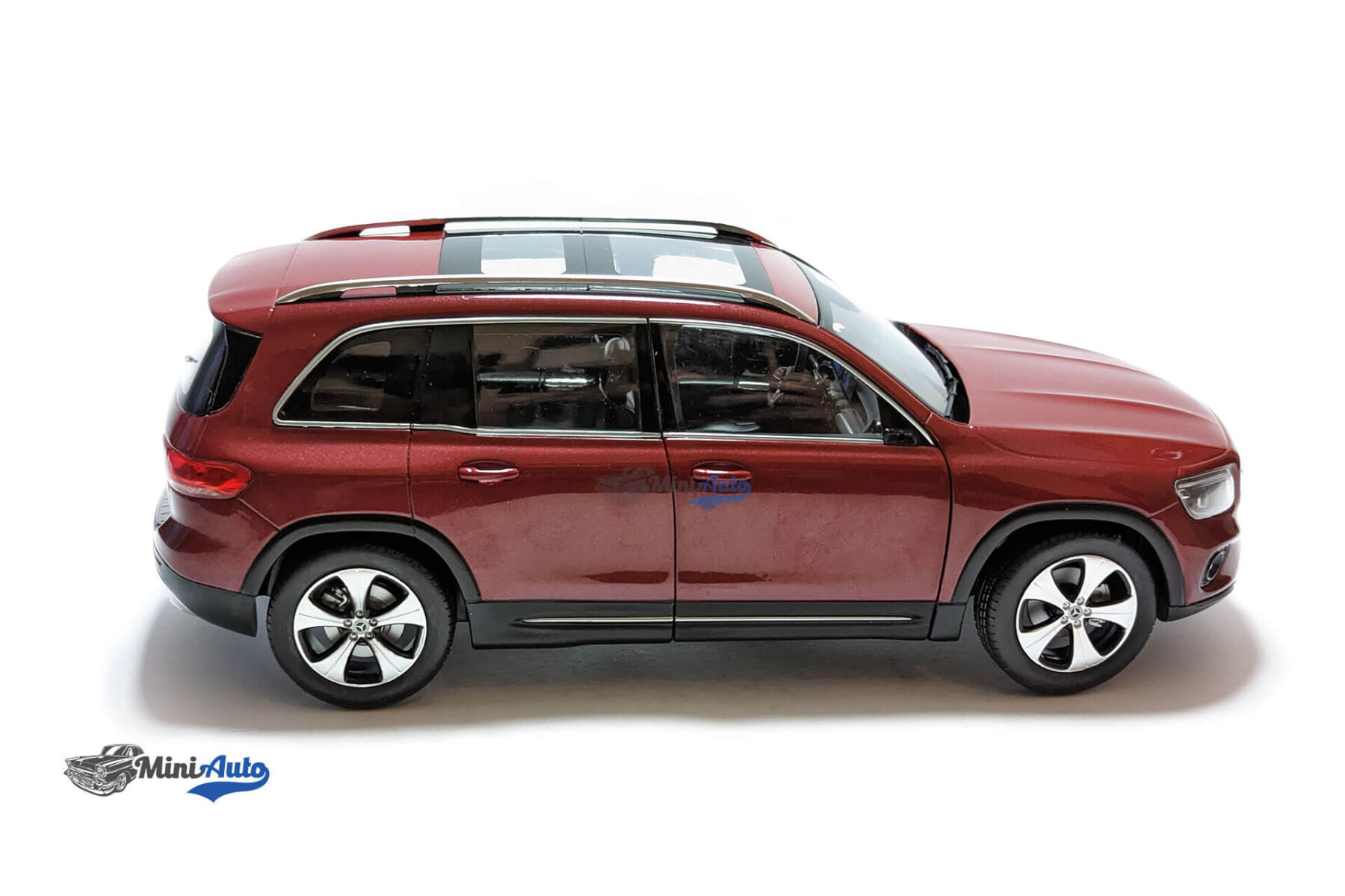 Mercedes-Benz-GLB-(X247)---2019---Red_3 Mercedes-Benz GLB (X247) - 2019 - Red - Image 9