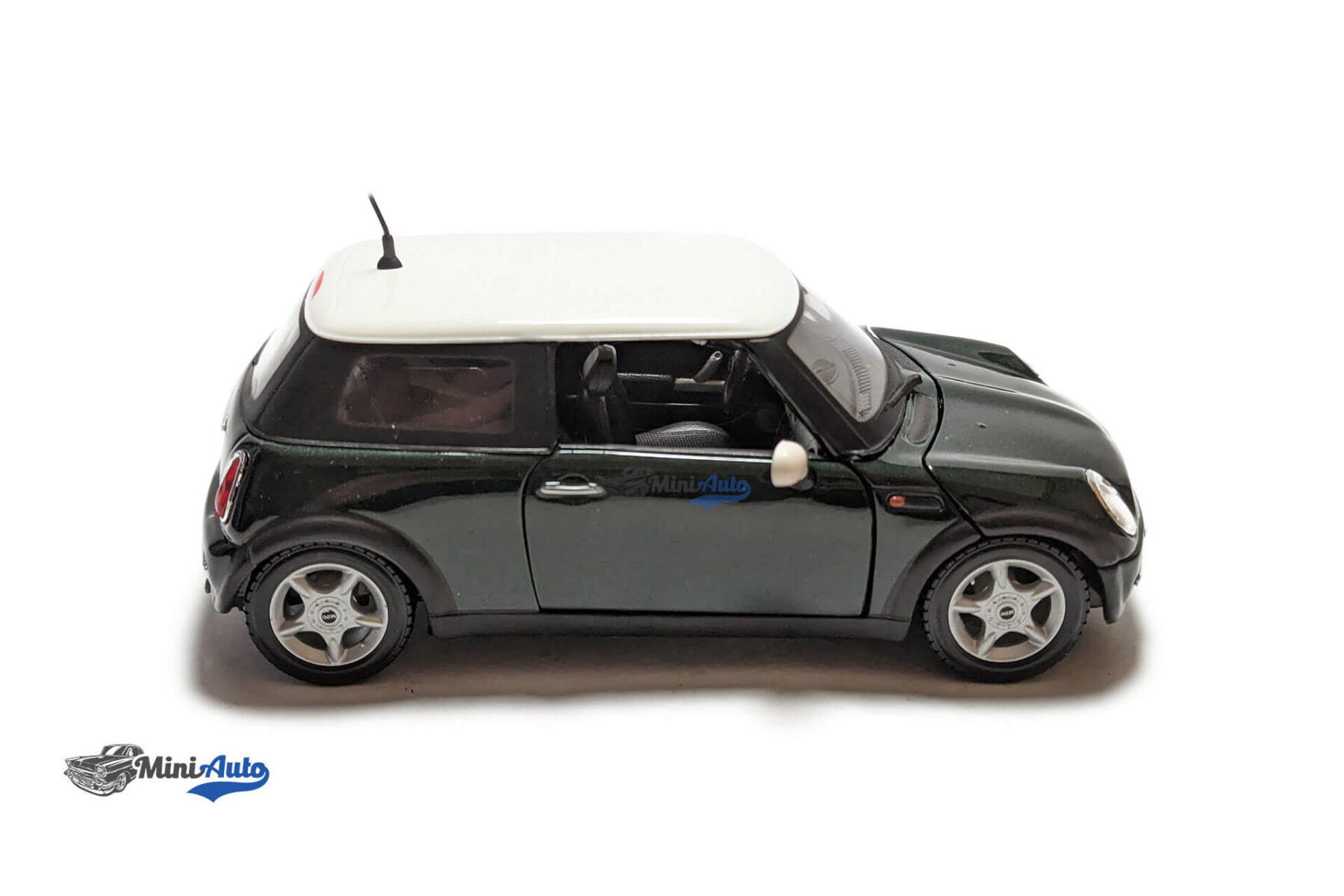 Mini Cooper - 2015 - Green - Image 8