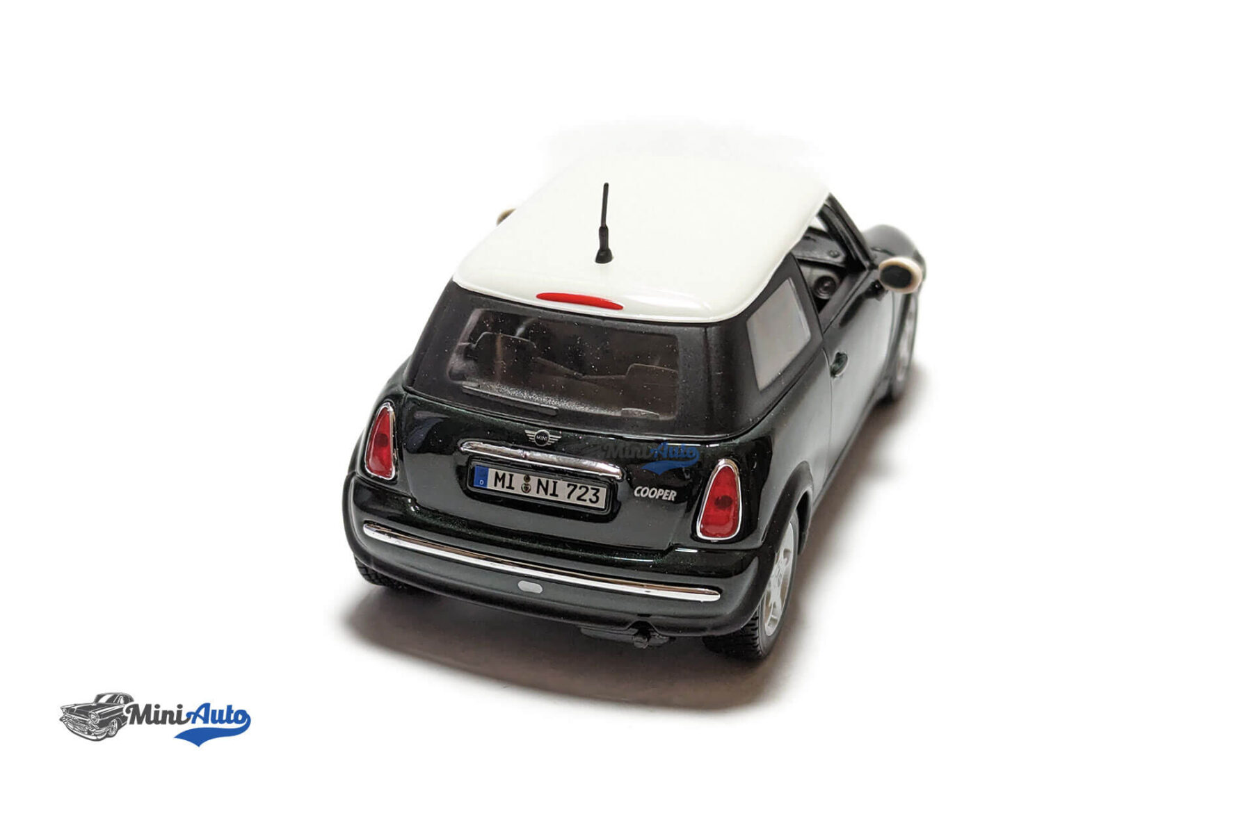 Mini Cooper - 2015 - Green - Image 11