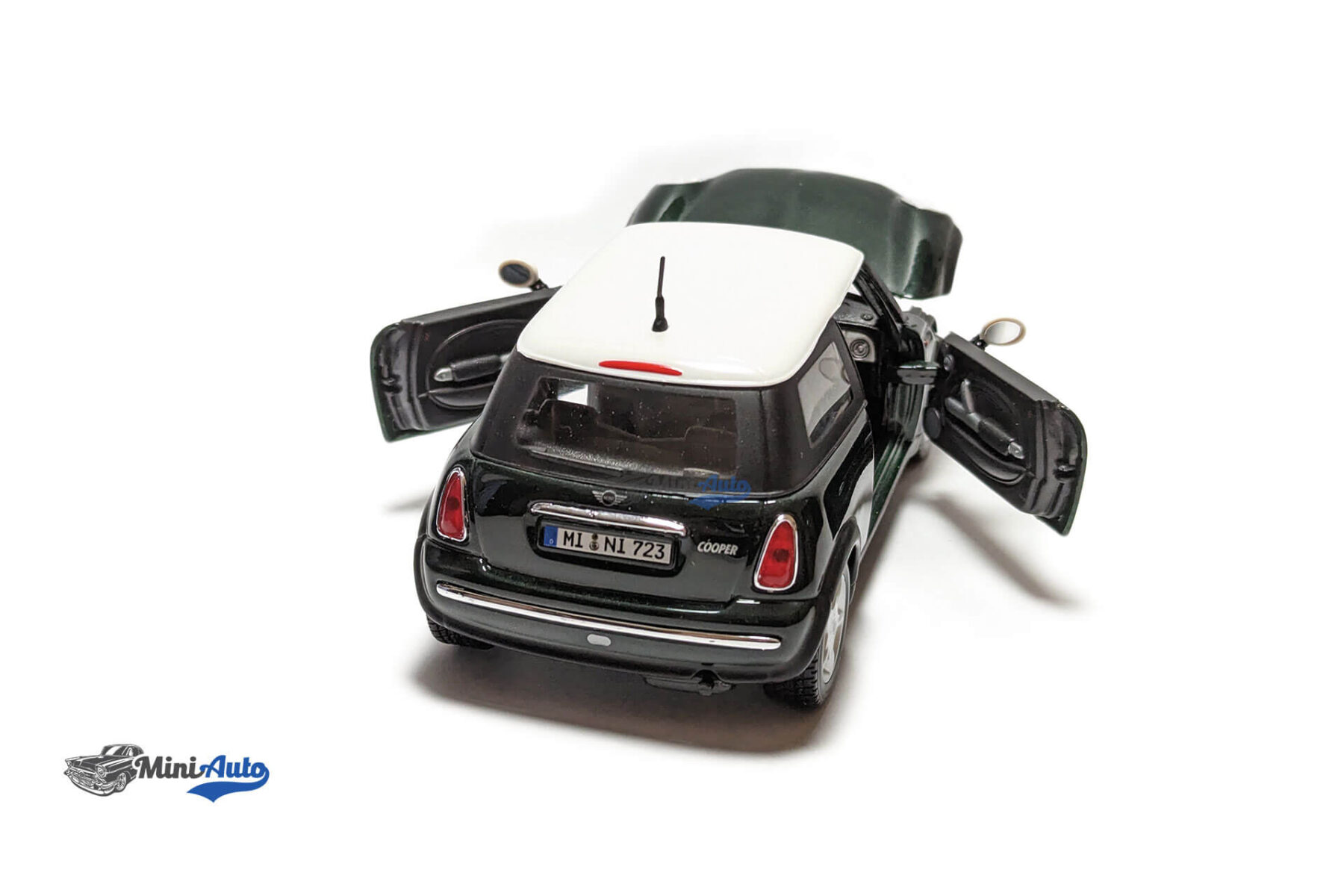 Mini Cooper - 2015 - Green - Image 5