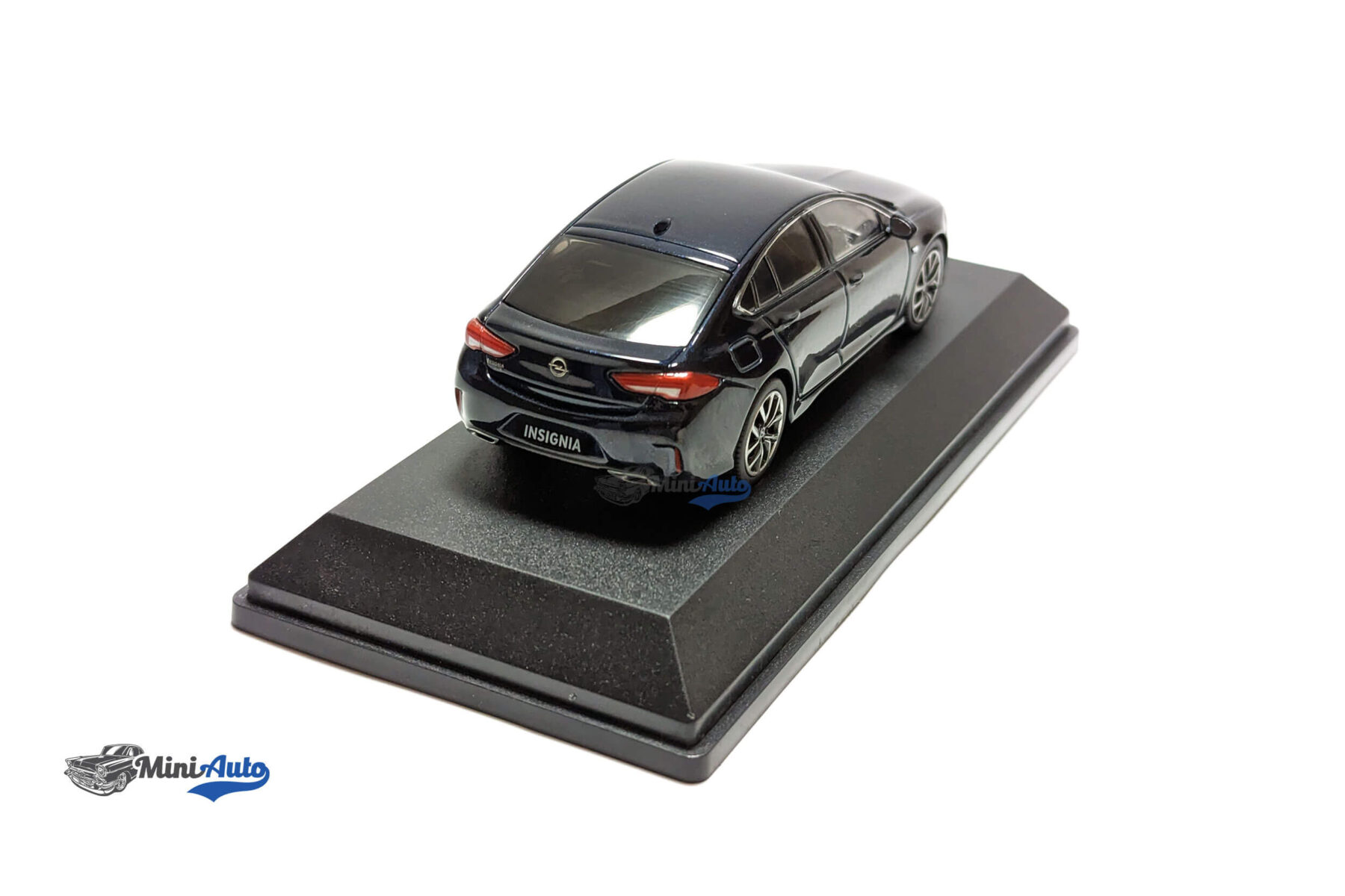 Opel Insignia Grand Sport - 2017 - Blue - Image 7