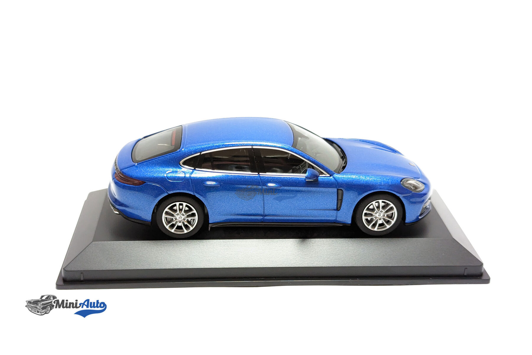 Porsche Panamera 4S (2. Gen.) - 2016 - Blue - Image 5